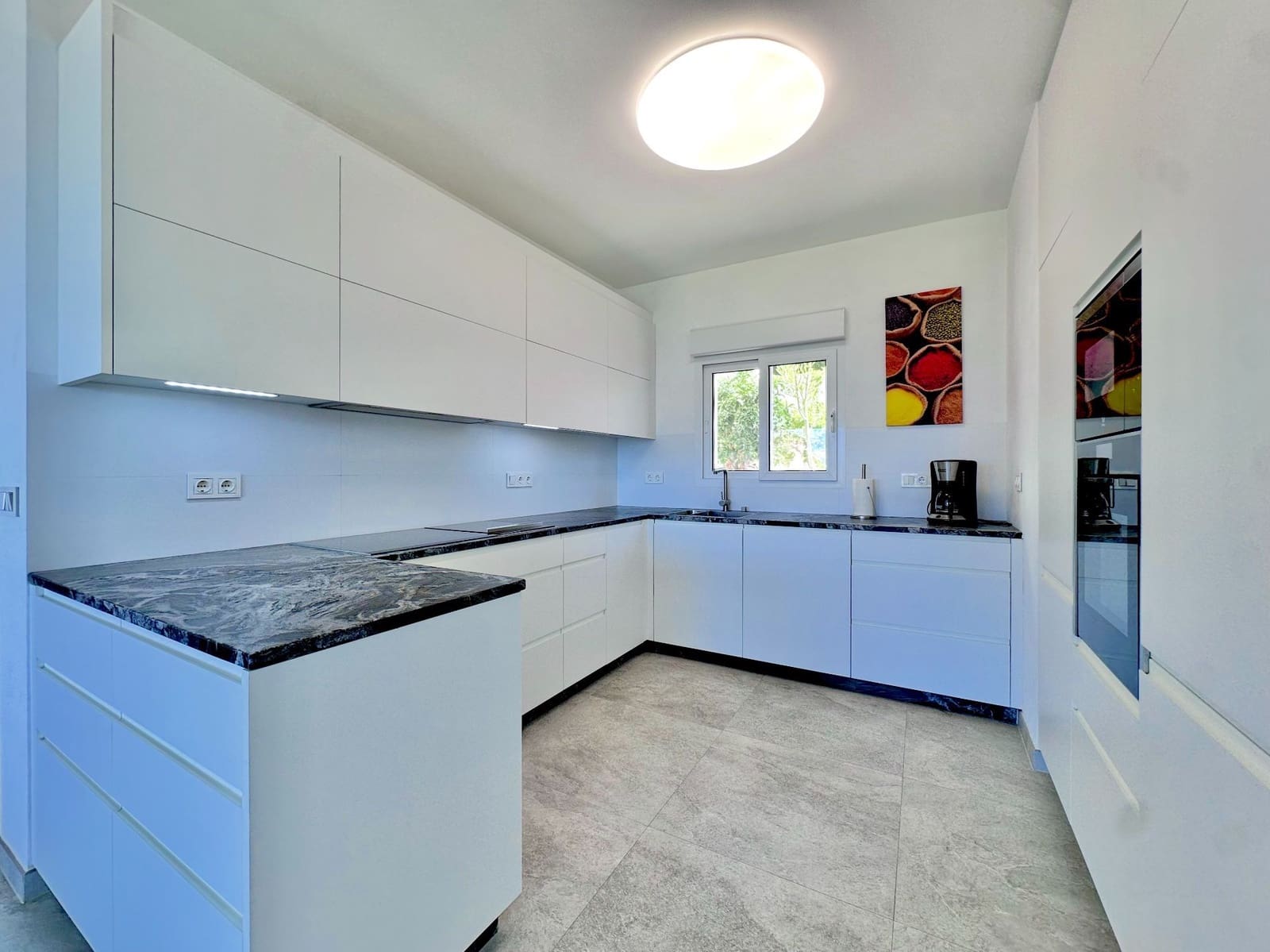 4 soveværelse Villa til salg i Salobrena med swimmingpool garage - € 849.000 (Ref: 10132387)