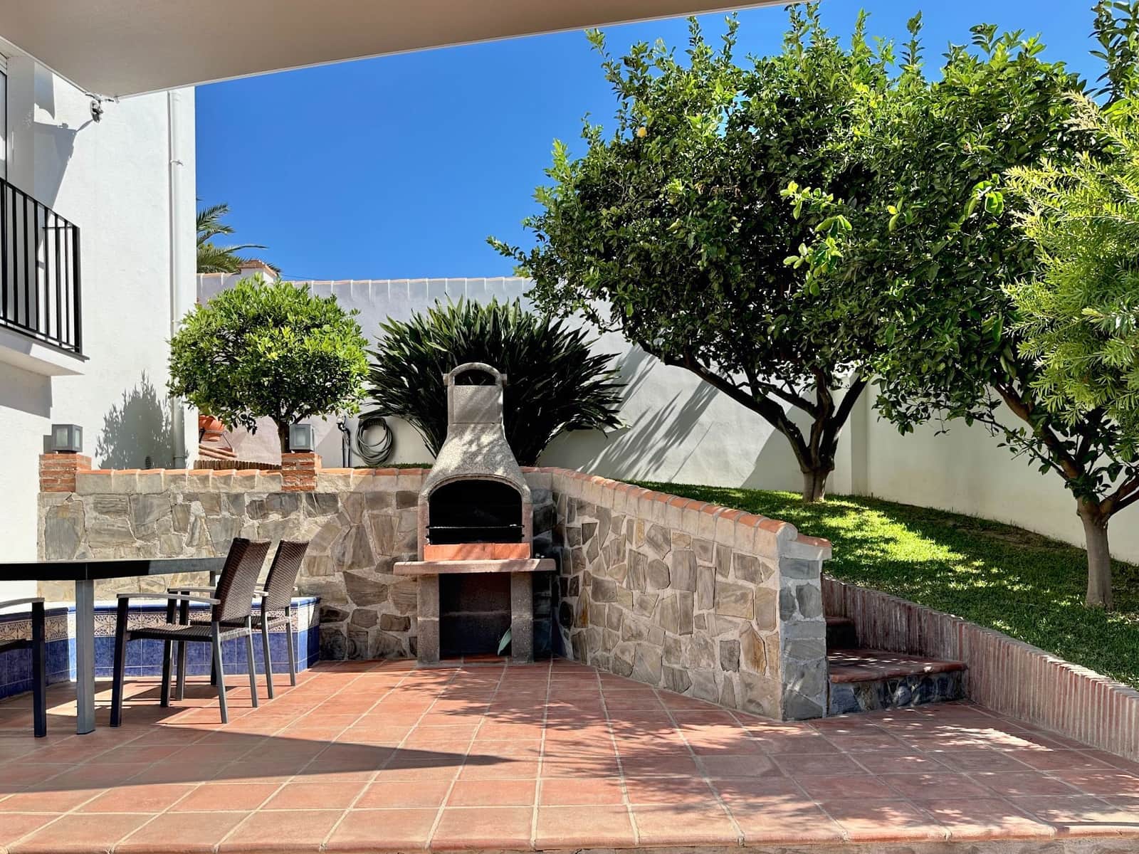 4 soveværelse Villa til salg i Salobrena med swimmingpool garage - € 849.000 (Ref: 10132387)