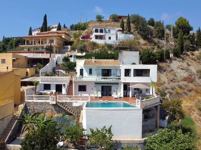 4 camera da letto Villa in vendita in Almuñécar con piscina garage - 650.000 € (Rif: 10150215)