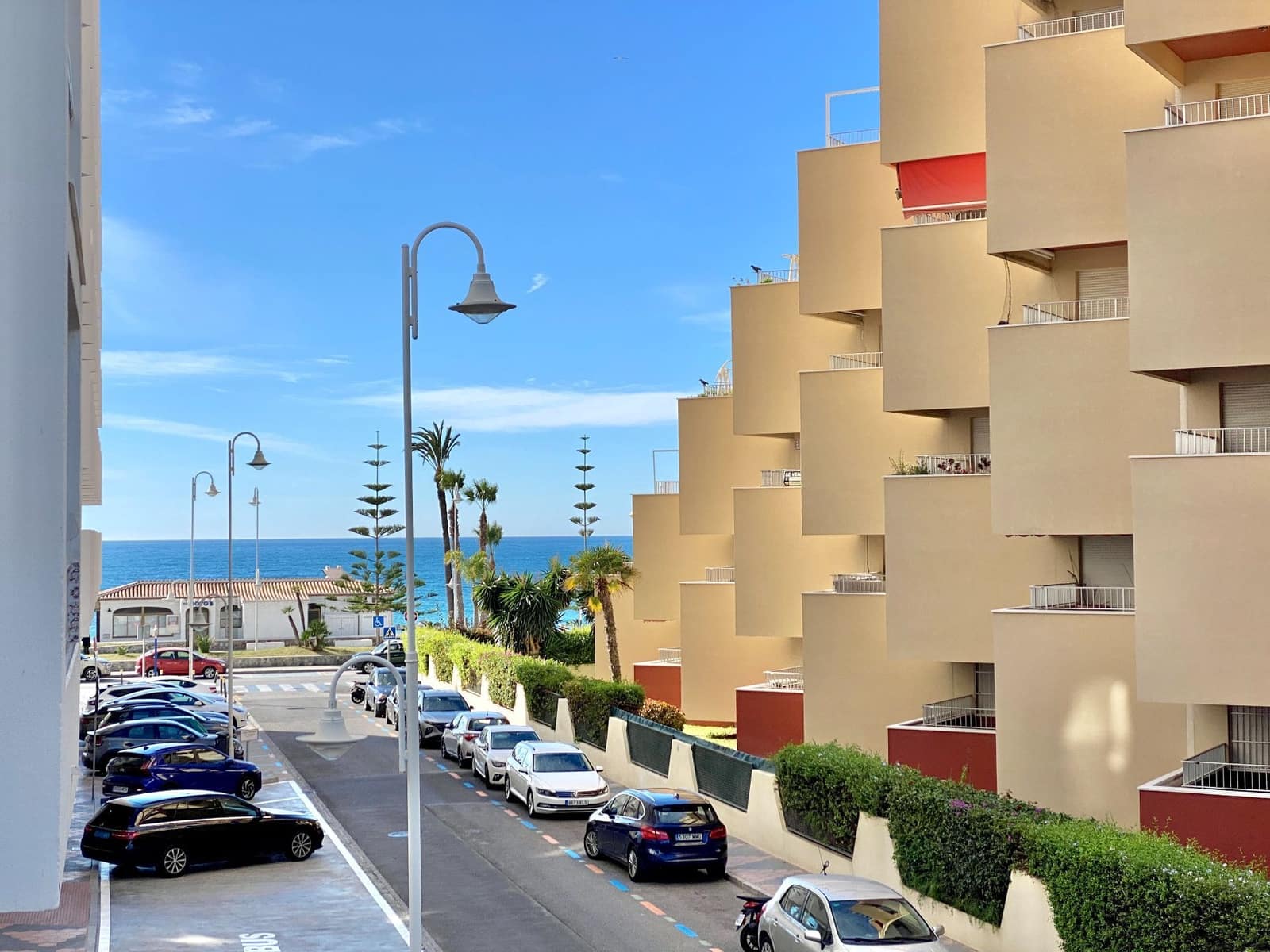 Apartamento de 3 habitaciones en Almuñécar en alquiler con piscina garaje - 1.300 € (Ref: 10153297)