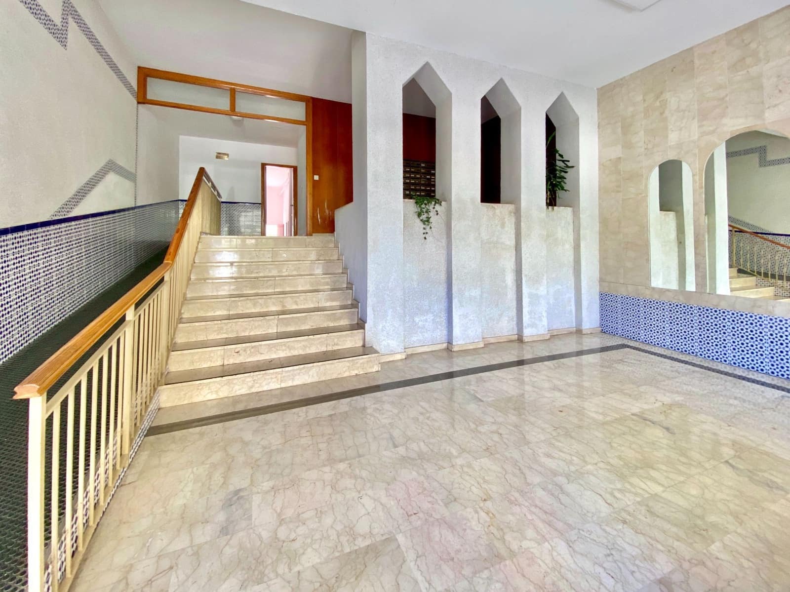 Apartamento de 3 habitaciones en Almuñécar en alquiler con piscina garaje - 1.300 € (Ref: 10153297)
