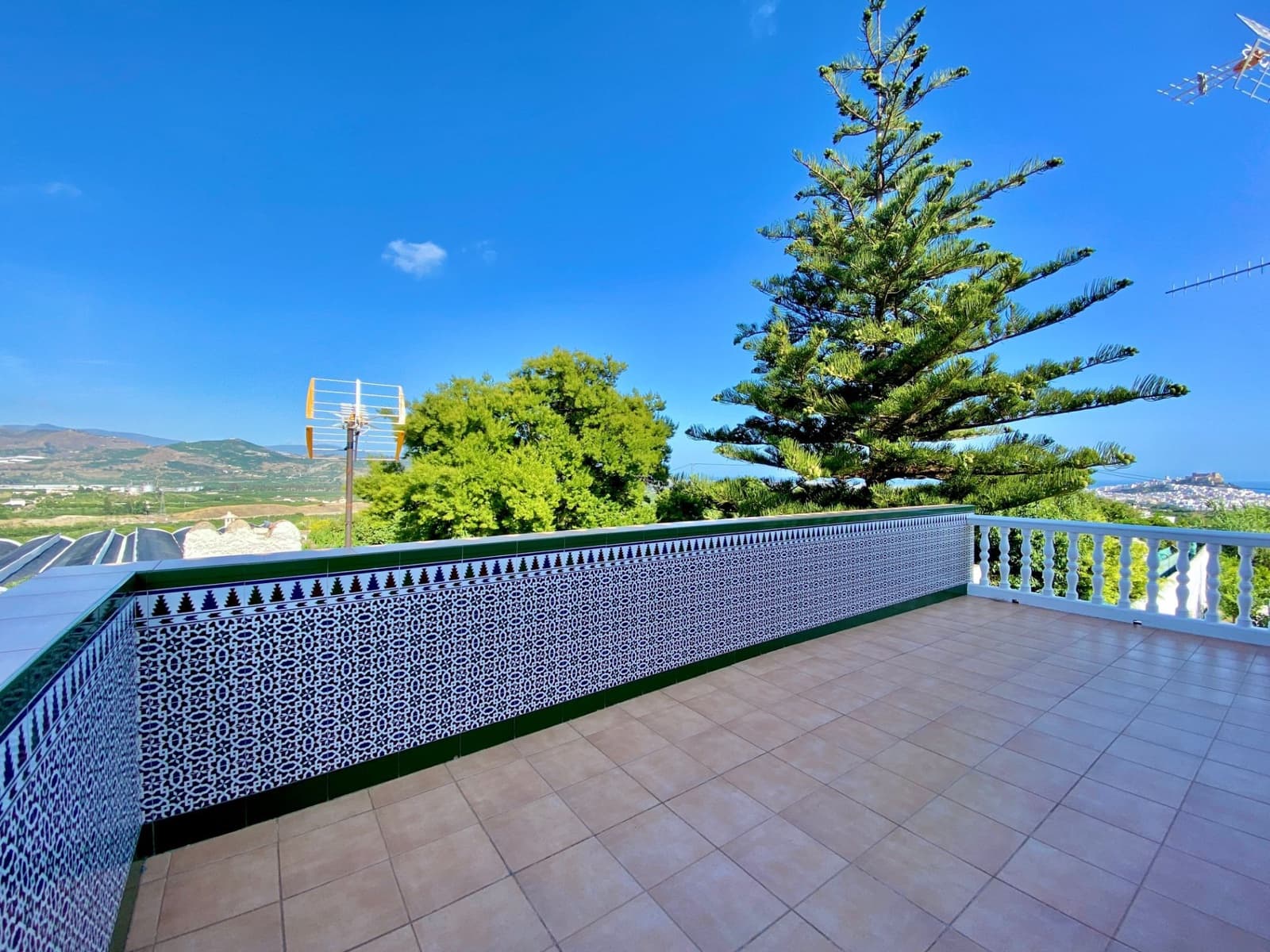 3 chambre Villa/Maison à vendre à Salobrena avec piscine garage - 950 000 € (Ref: 6239258)