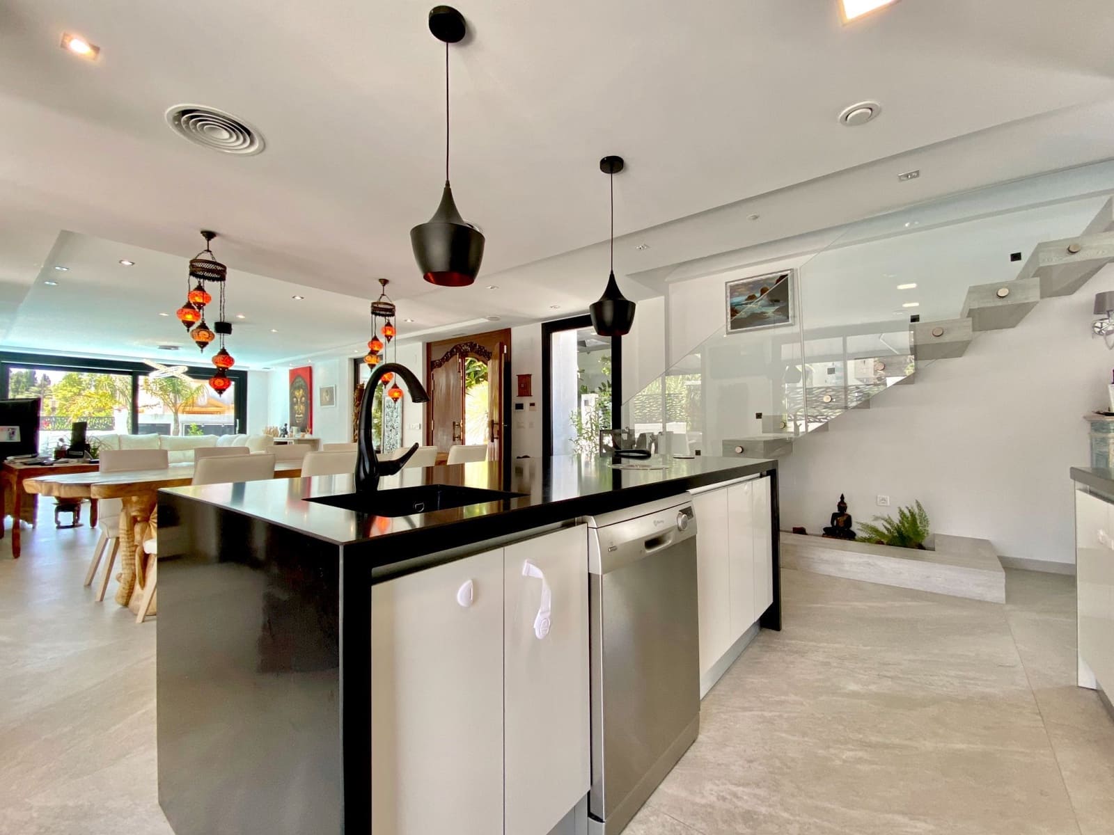 4 soveværelse Villa til salg i Almunecar med swimmingpool garage - € 1.200.000 (Ref: 6317647)