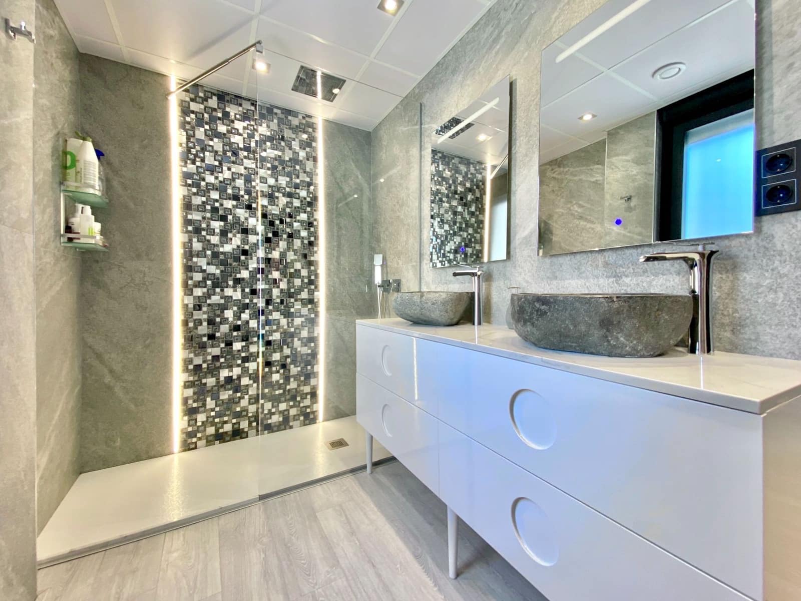 4 soveværelse Villa til salg i Almunecar med swimmingpool garage - € 1.200.000 (Ref: 6317647)