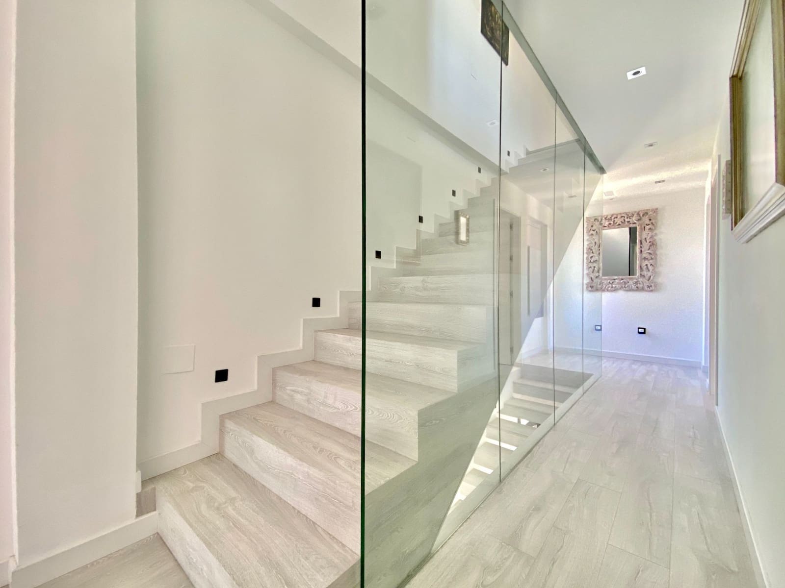 4 soveværelse Villa til salg i Almunecar med swimmingpool garage - € 1.200.000 (Ref: 6317647)