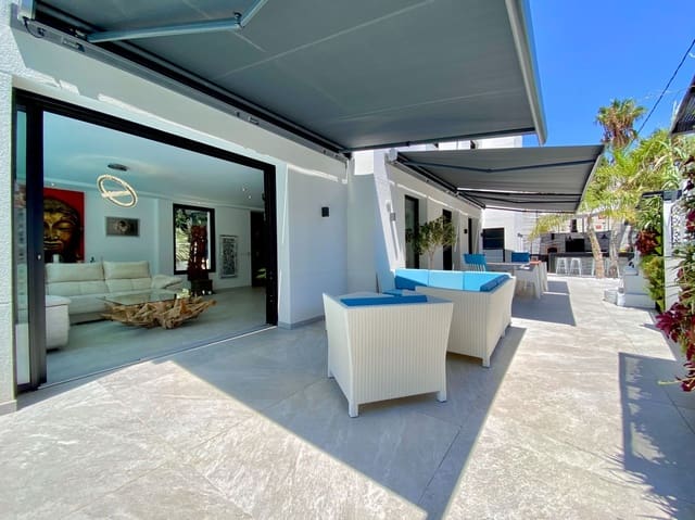 4 soverom Villa til salgs i Almuñécar med svømmebasseng garasje - € 1 200 000 (Ref: 6317647)