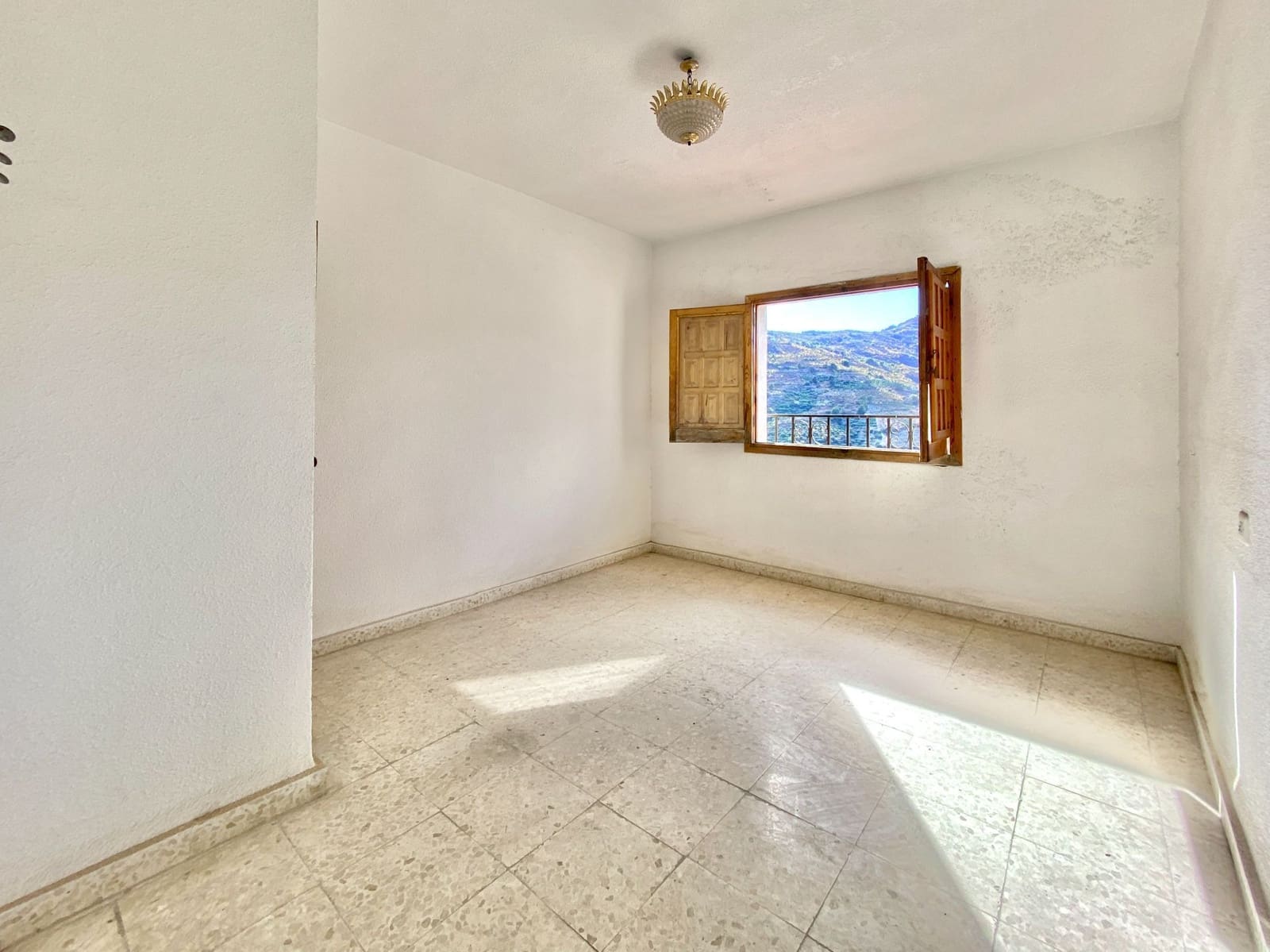 20 sovrum Hotell till salu i Otivar - 295 000 € (Ref: 6380644)