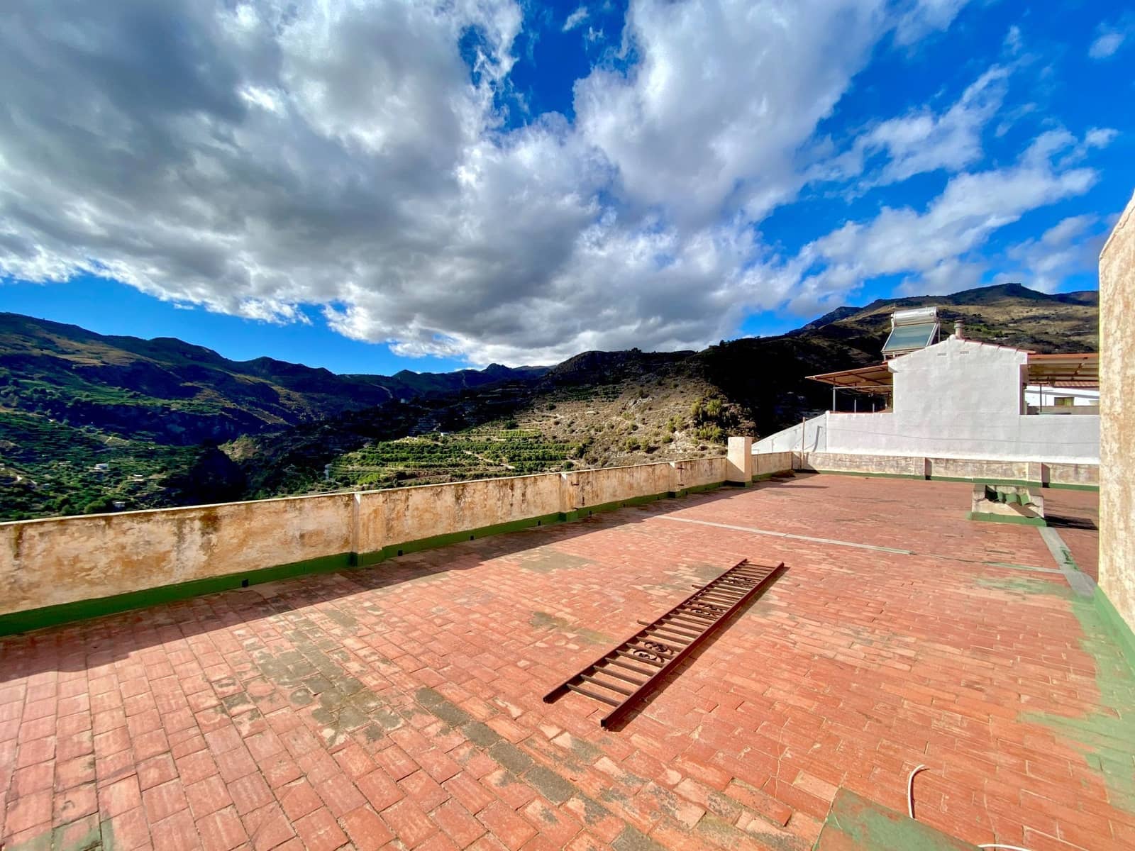 20 sovrum Hotell till salu i Otivar - 295 000 € (Ref: 6380644)