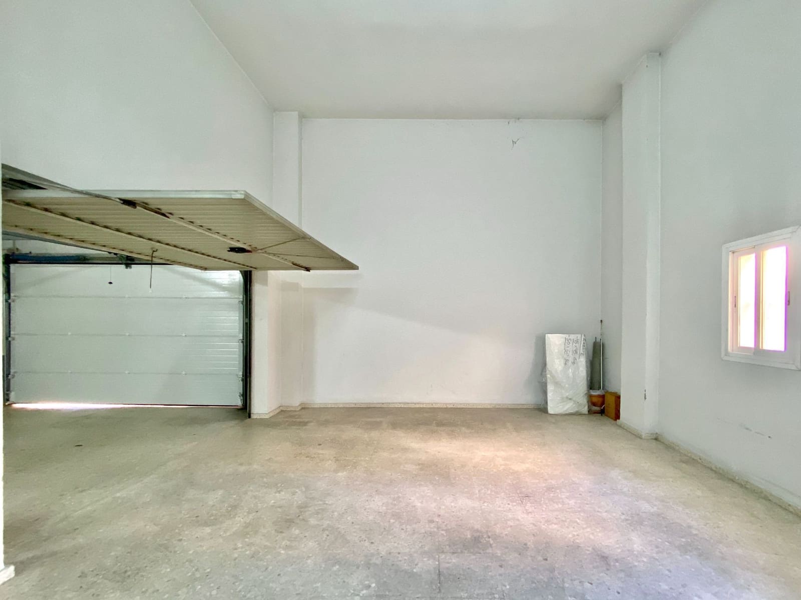 3 sovrum Lägenhet att hyra i Almunecar med pool garage - 1 100 € (Ref: 7821152)