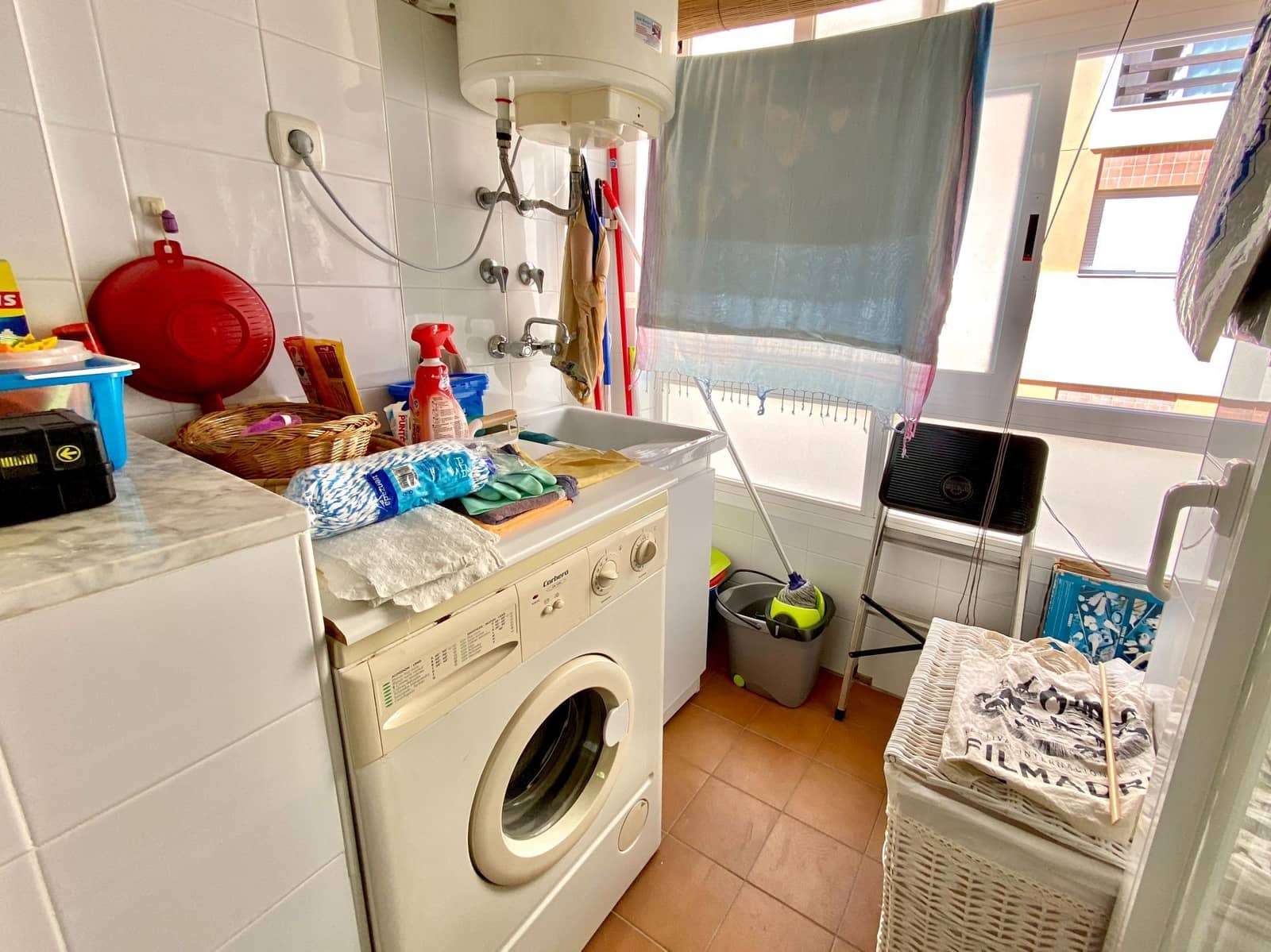 3 sovrum Lägenhet att hyra i Almunecar med pool garage - 1 100 € (Ref: 7821152)