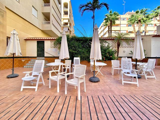 3 sovrum Lägenhet att hyra i Almuñécar med pool garage - 1 100 € (Ref: 7821152)