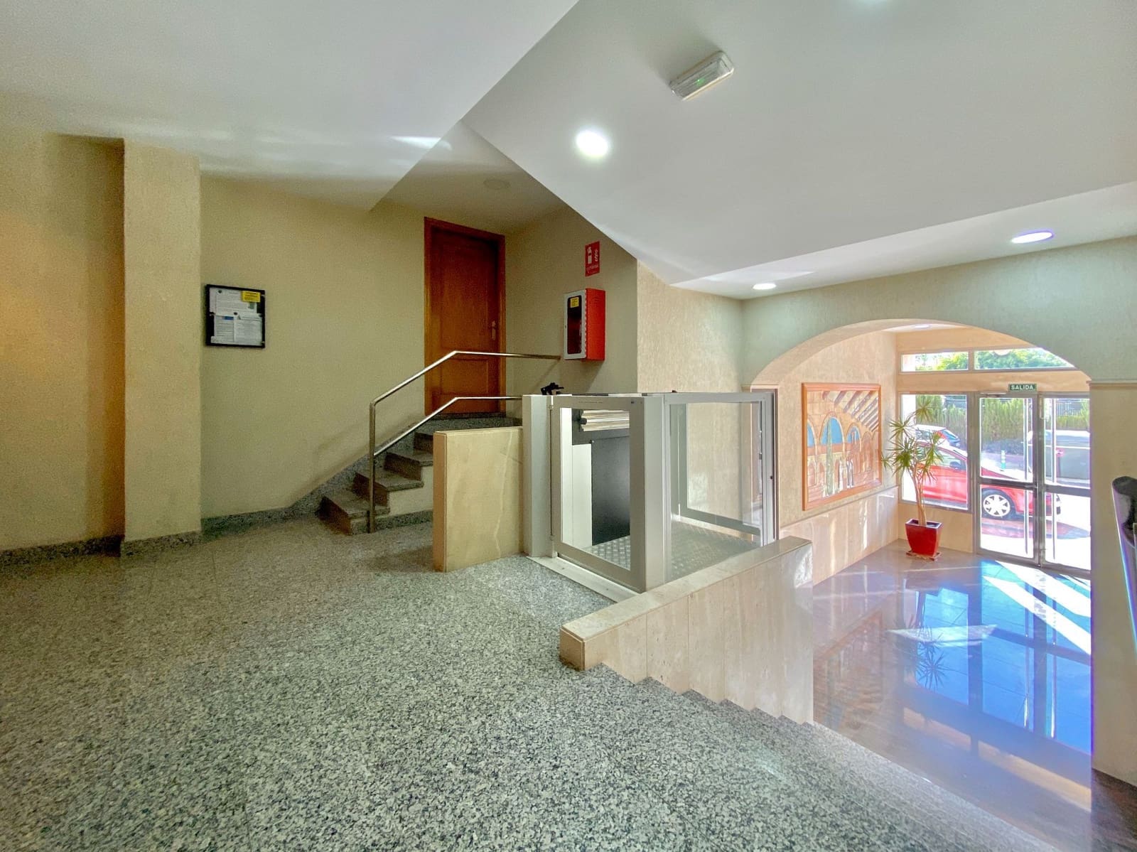 3 sovrum Lägenhet att hyra i Almunecar med pool garage - 1 100 € (Ref: 7821152)