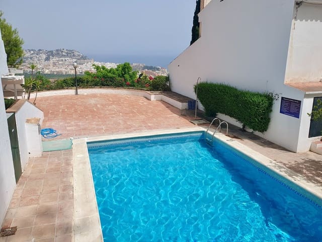 3 sovrum Semi-fristående Villa att hyra i Almuñécar med pool garage - 1 590 € (Ref: 7827299)