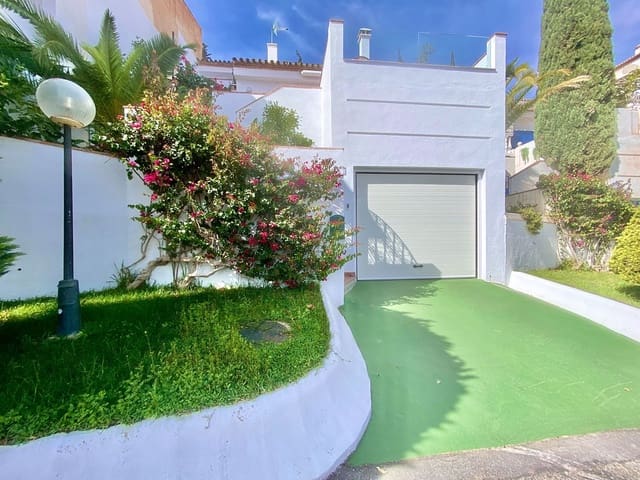 3 sovrum Semi-fristående Villa att hyra i Almuñécar med pool garage - 1 590 € (Ref: 7827299)