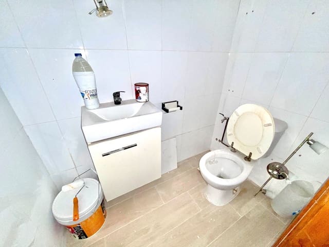 Erhverv til leje i Almuñécar - € 550 (Ref: 7882318)