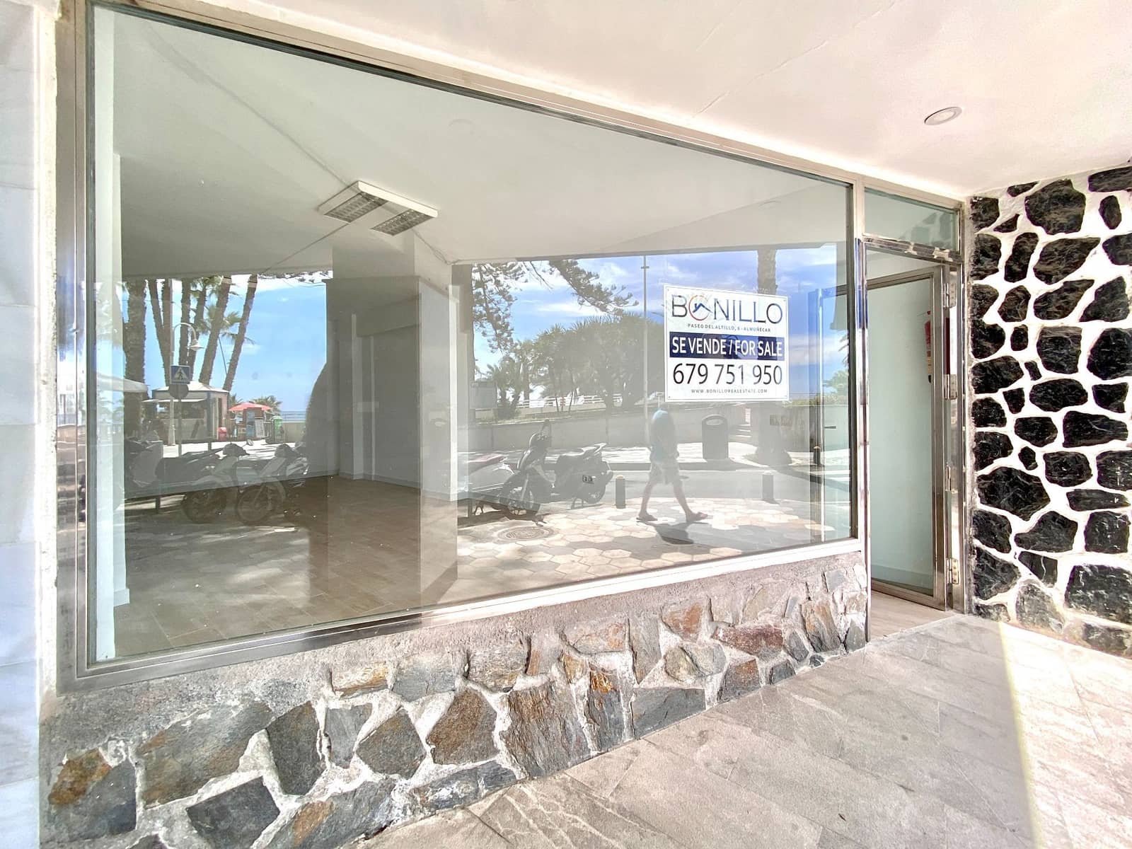 Erhverv til leje i Almunecar - € 550 (Ref: 7882318)