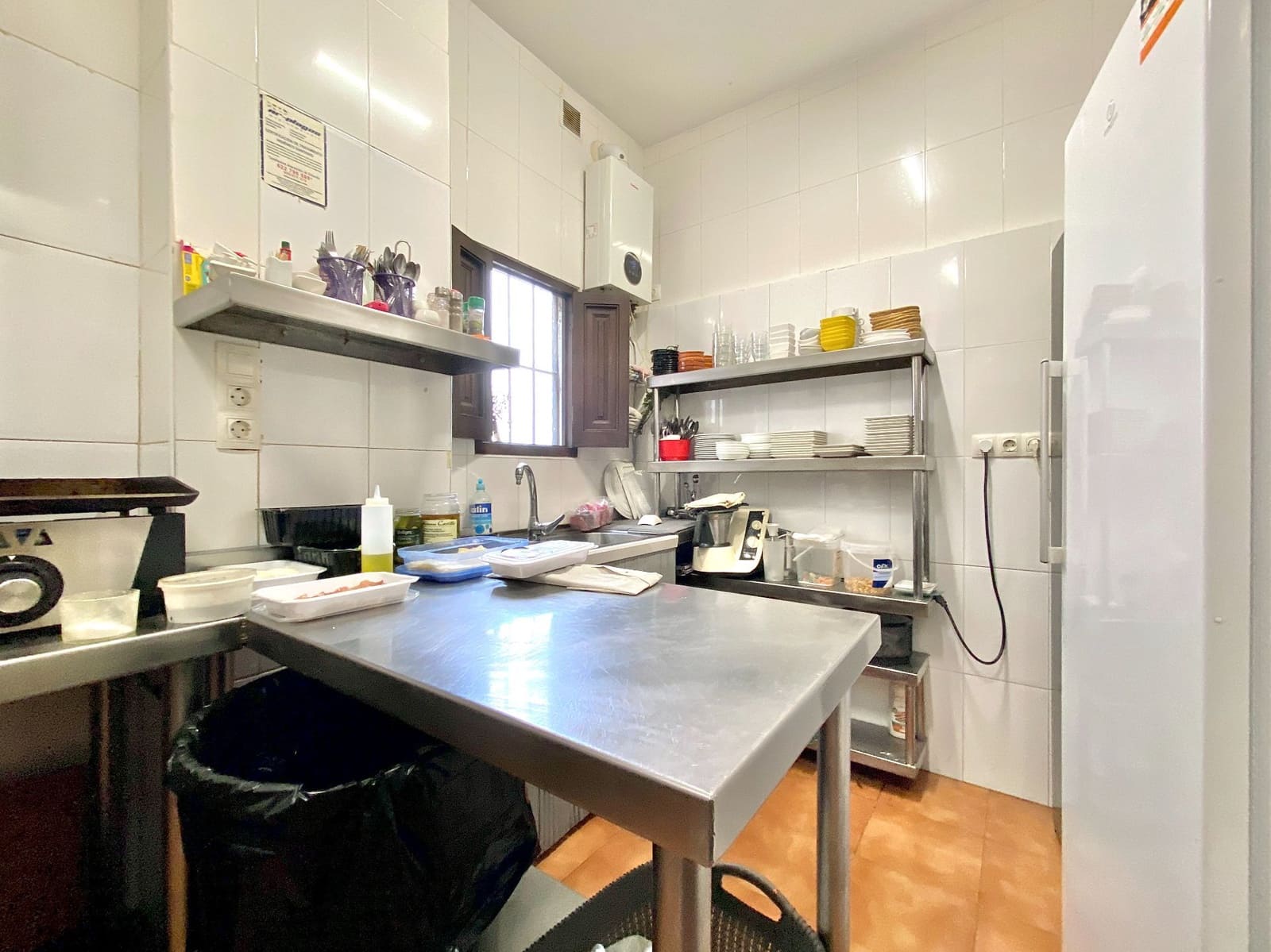 2 soveværelse Erhverv til salg i Otivar - € 295.000 (Ref: 8616698)