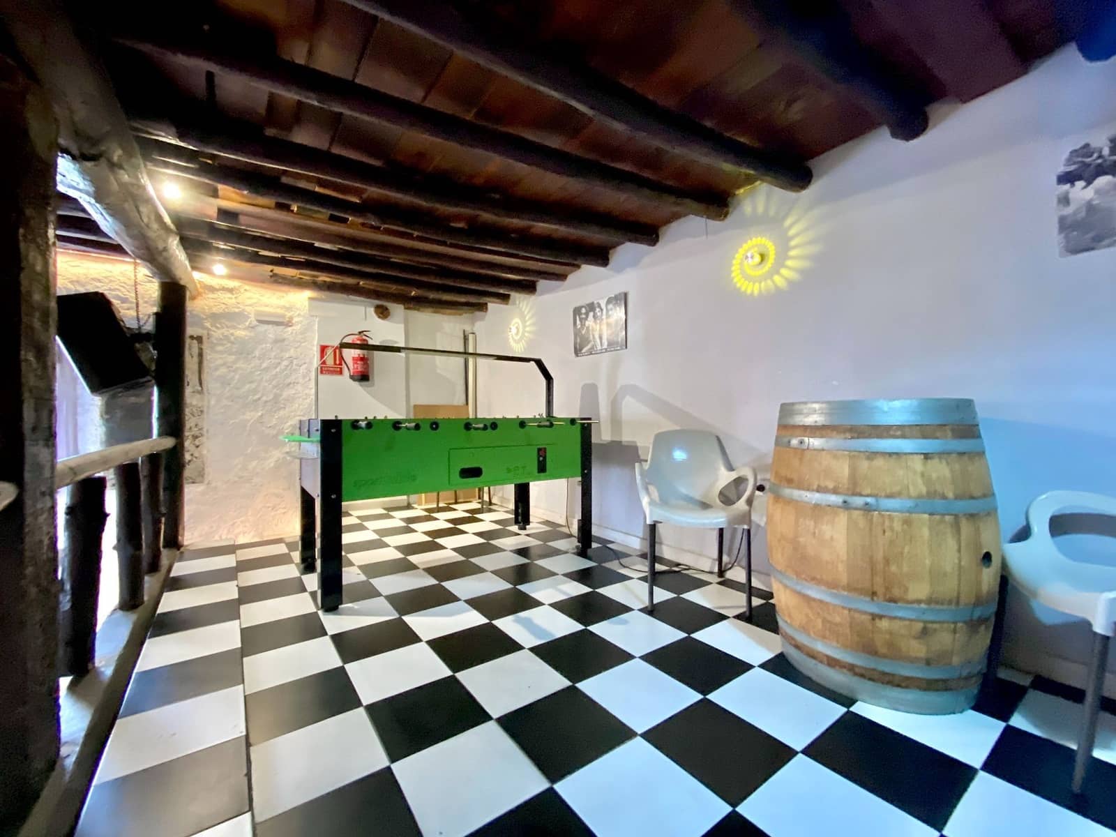 2 soveværelse Erhverv til salg i Otivar - € 295.000 (Ref: 8616698)