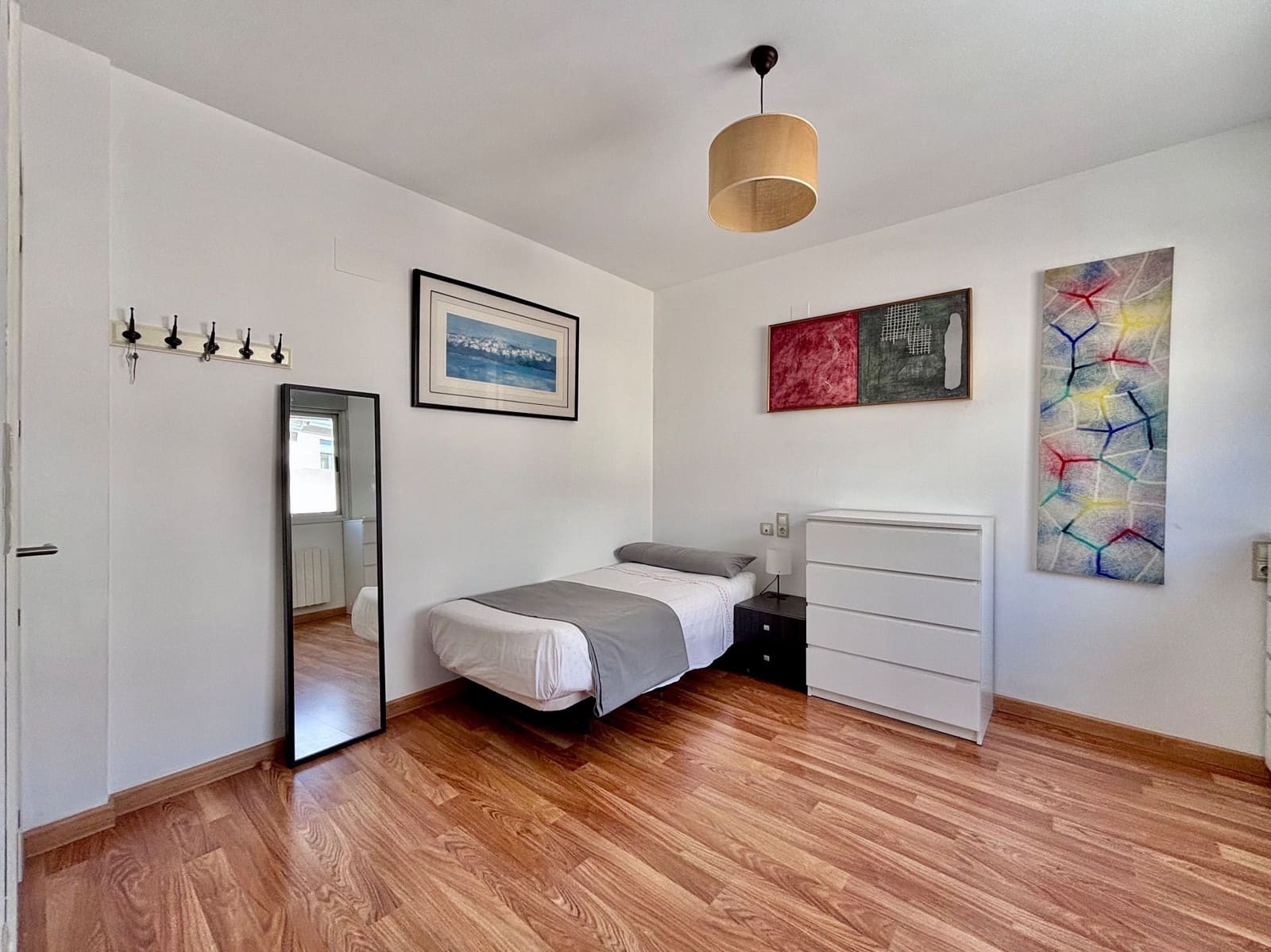 4 soveværelse Semi-Rækkehus til salg i Granada by med swimmingpool garage - € 396.000 (Ref: 8982102)