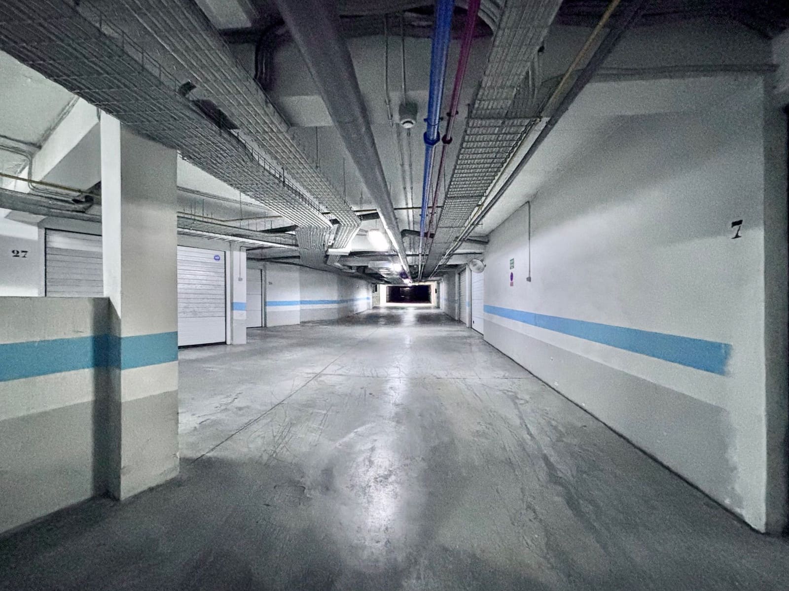 4 soveværelse Semi-Rækkehus til salg i Granada by med swimmingpool garage - € 396.000 (Ref: 8982102)