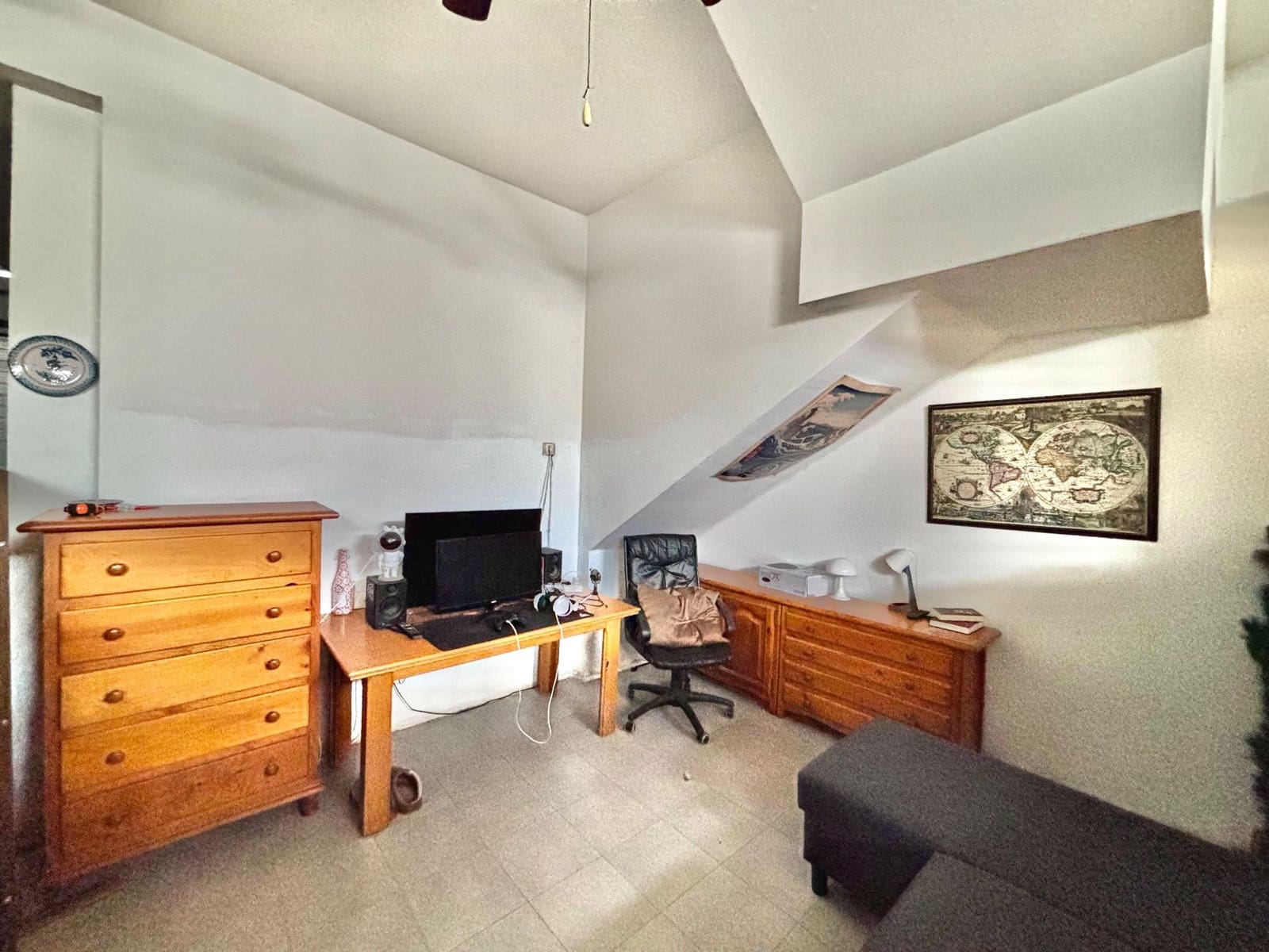 4 soveværelse Semi-Rækkehus til salg i Granada by med swimmingpool garage - € 396.000 (Ref: 8982102)