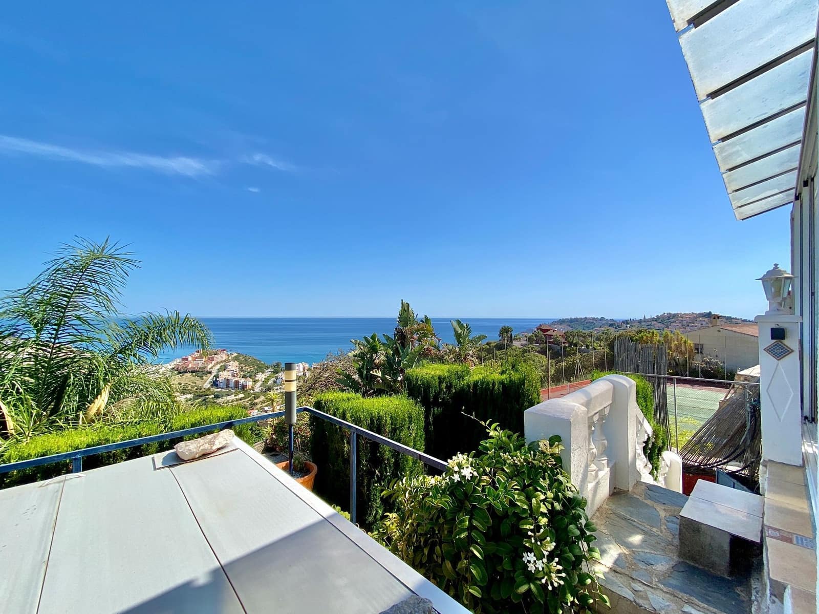 6 soveværelse Villa til salg i Almunecar med swimmingpool garage - € 639.000 (Ref: 9074837)