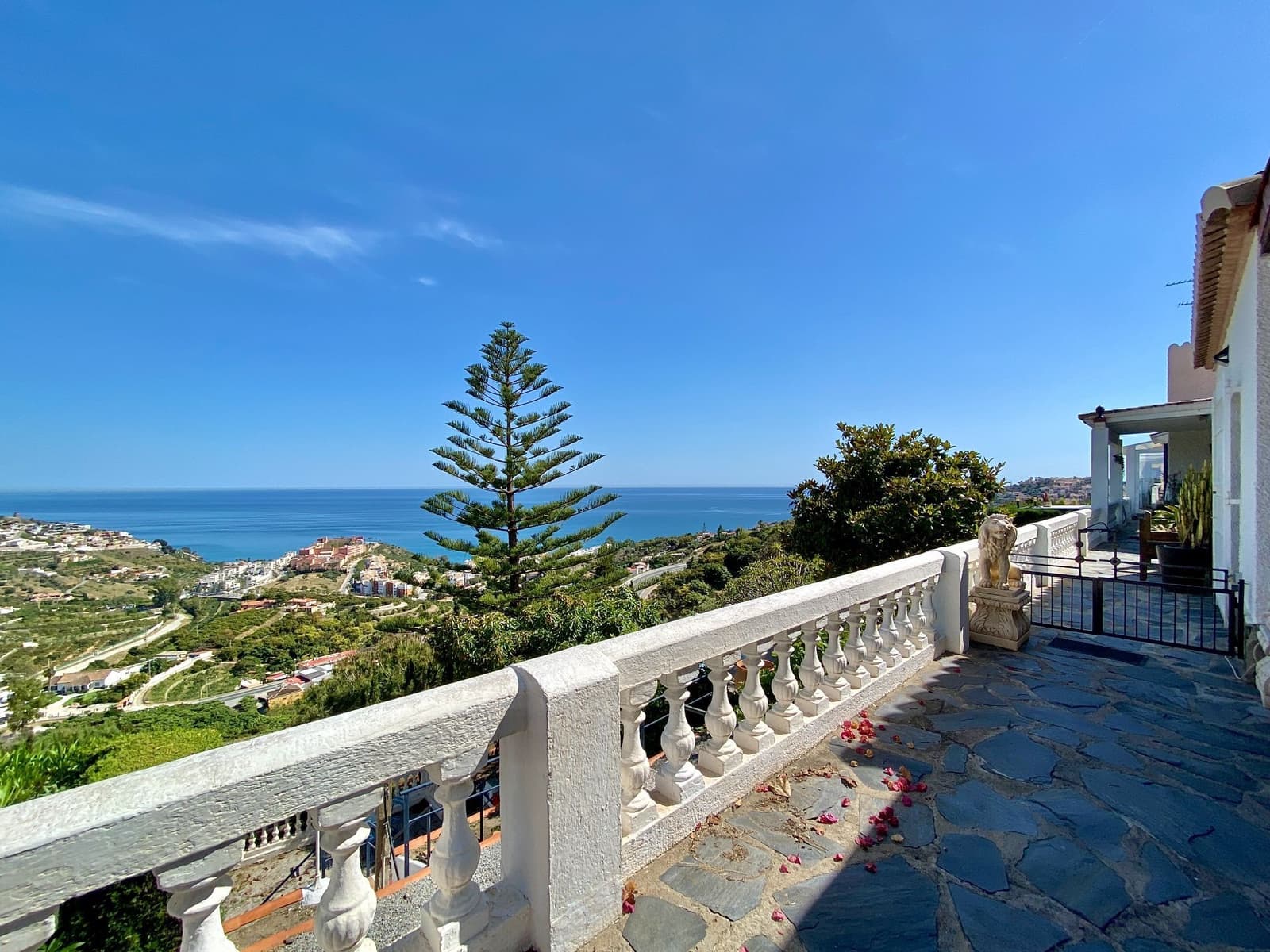 6 soveværelse Villa til salg i Almunecar med swimmingpool garage - € 639.000 (Ref: 9074837)