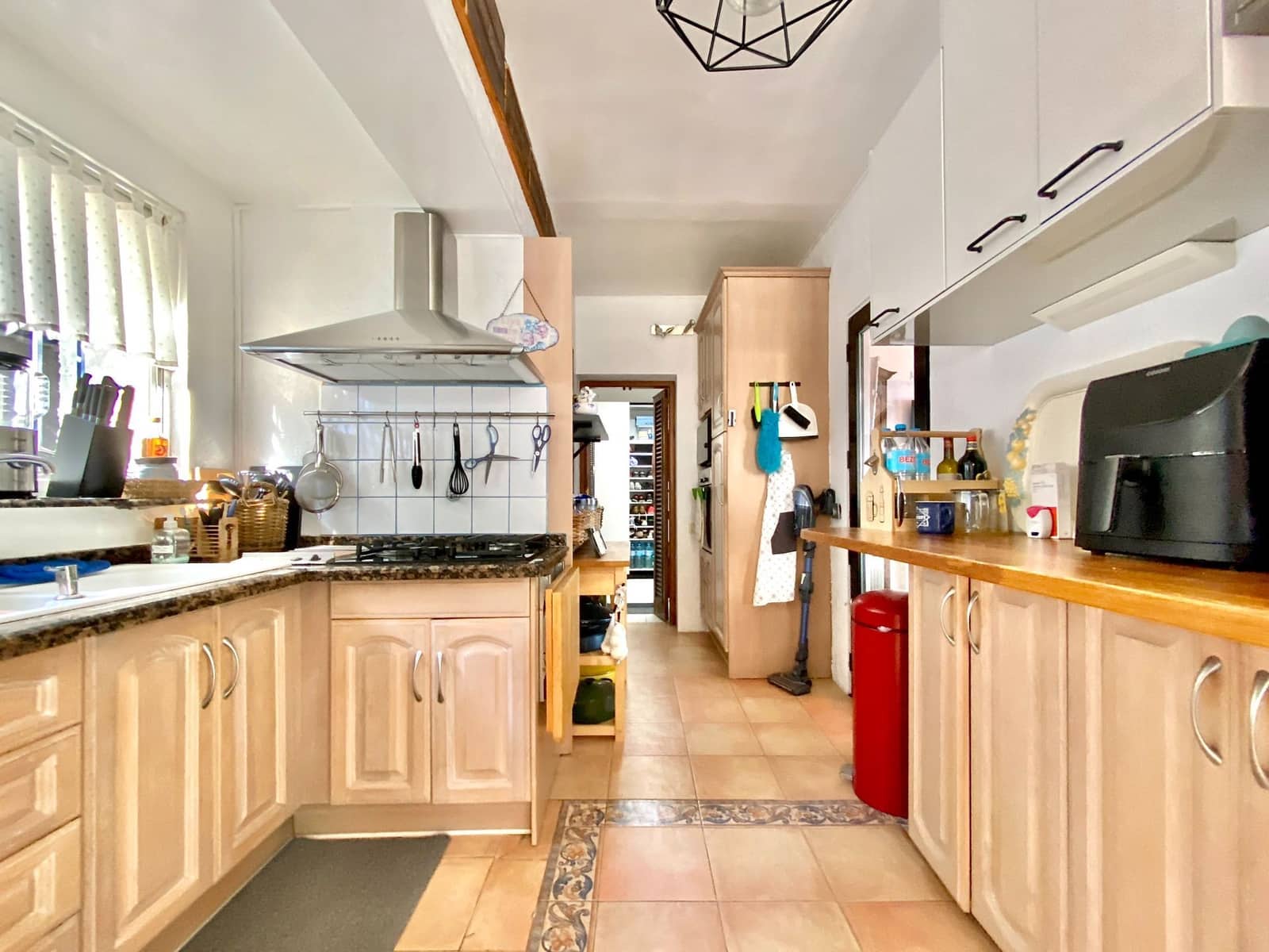 6 soveværelse Villa til salg i Almunecar med swimmingpool garage - € 639.000 (Ref: 9074837)