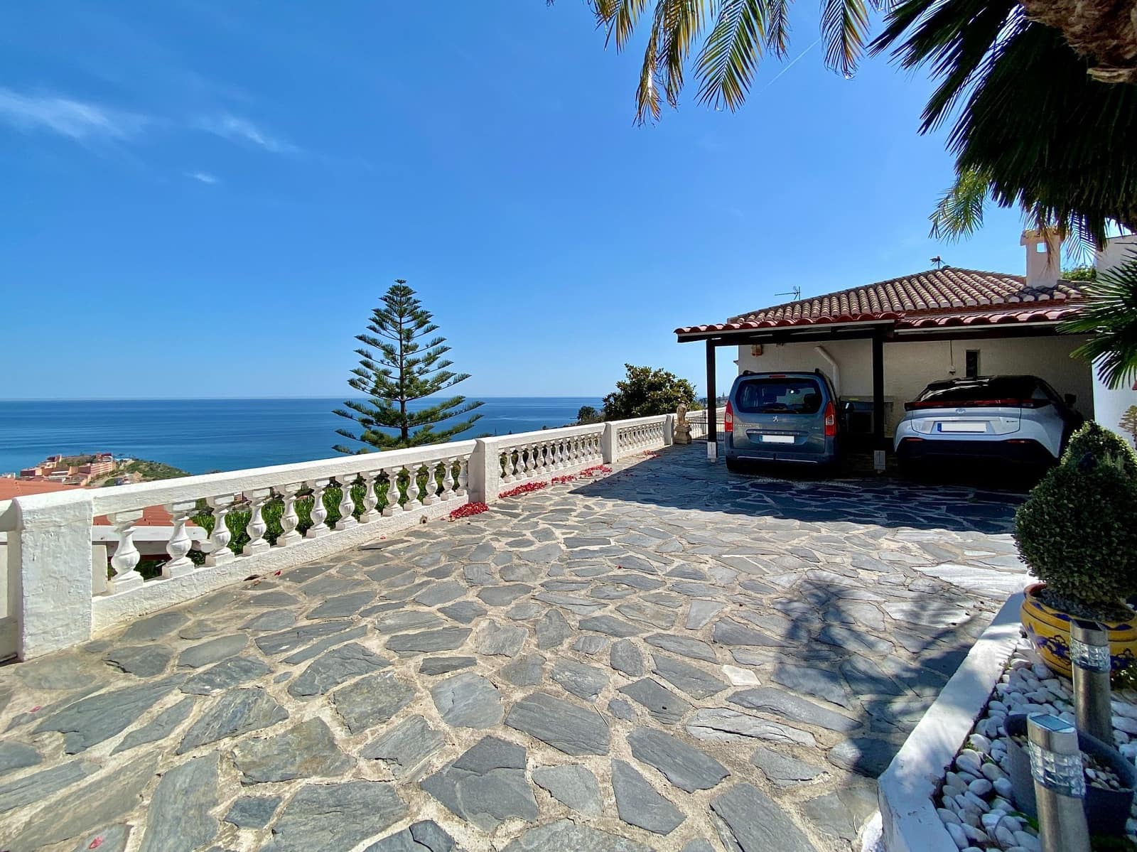 6 soveværelse Villa til salg i Almunecar med swimmingpool garage - € 639.000 (Ref: 9074837)