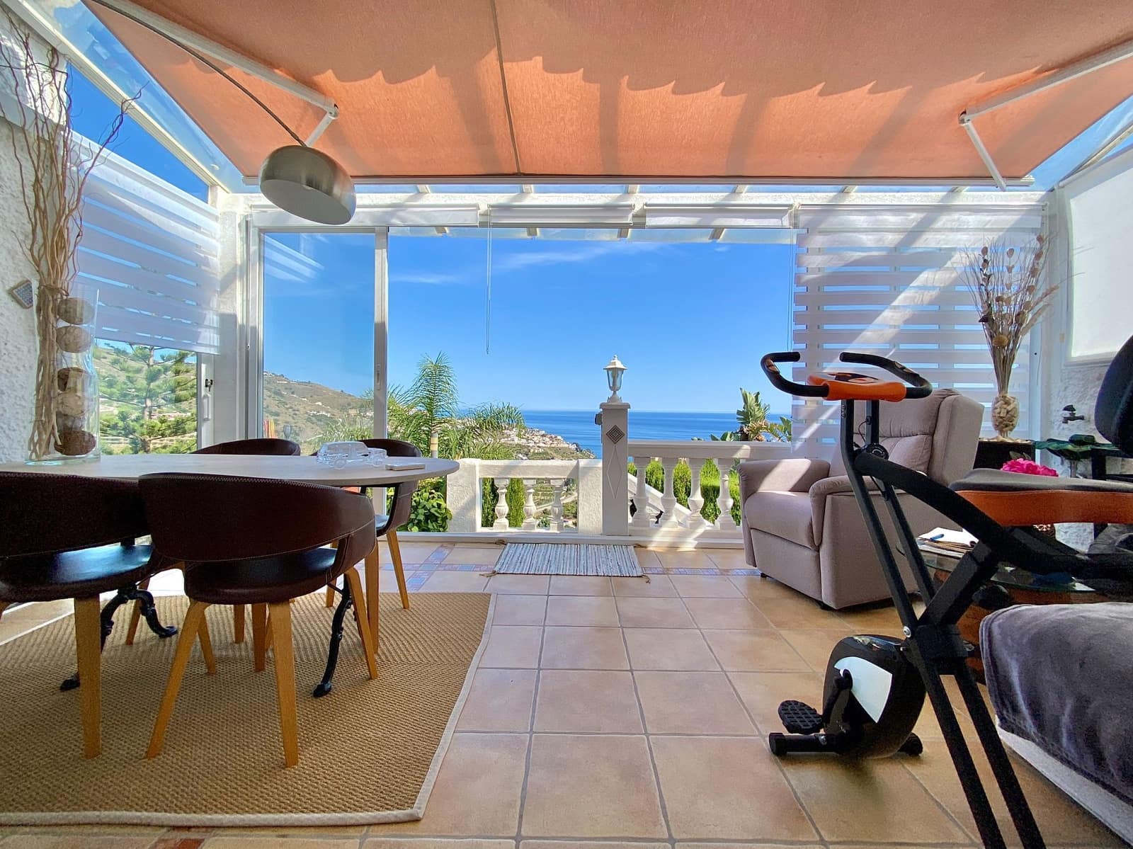 6 soveværelse Villa til salg i Almunecar med swimmingpool garage - € 639.000 (Ref: 9074837)