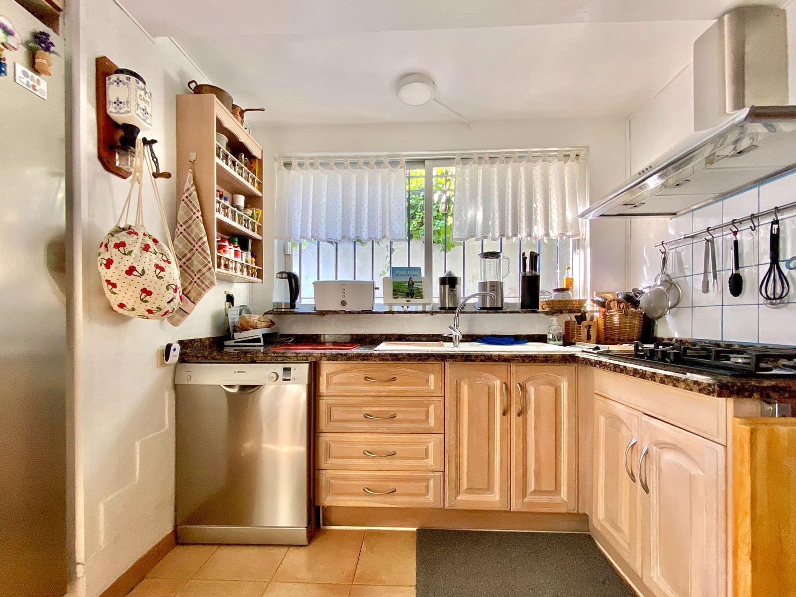 6 soveværelse Villa til salg i Almunecar med swimmingpool garage - € 639.000 (Ref: 9074837)