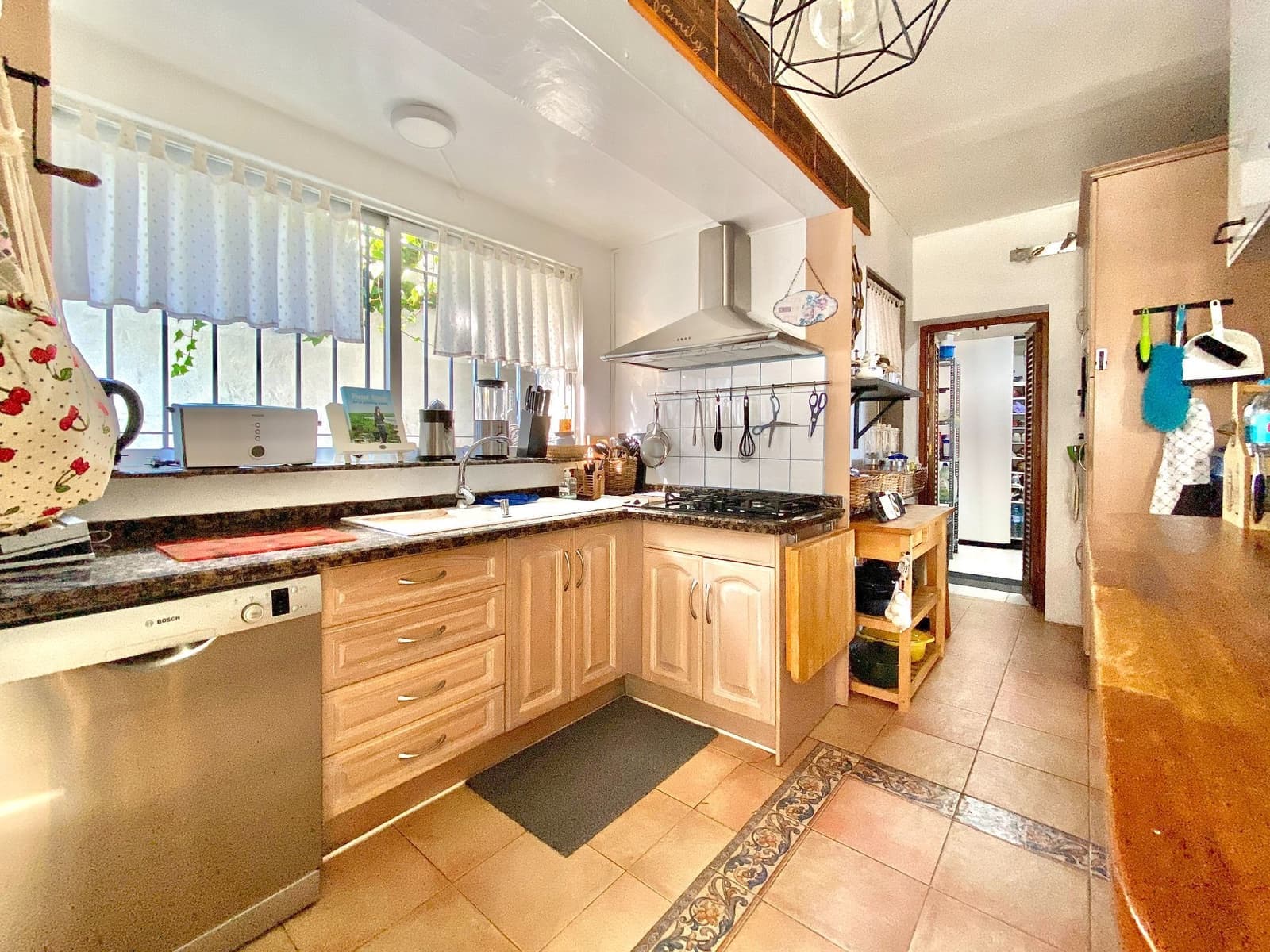 6 soveværelse Villa til salg i Almunecar med swimmingpool garage - € 639.000 (Ref: 9074837)