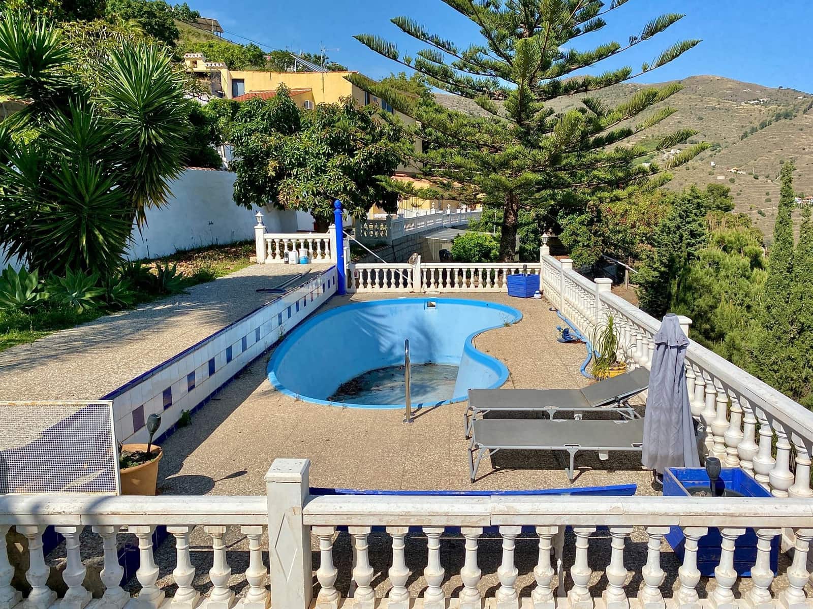 6 soveværelse Villa til salg i Almunecar med swimmingpool garage - € 639.000 (Ref: 9074837)