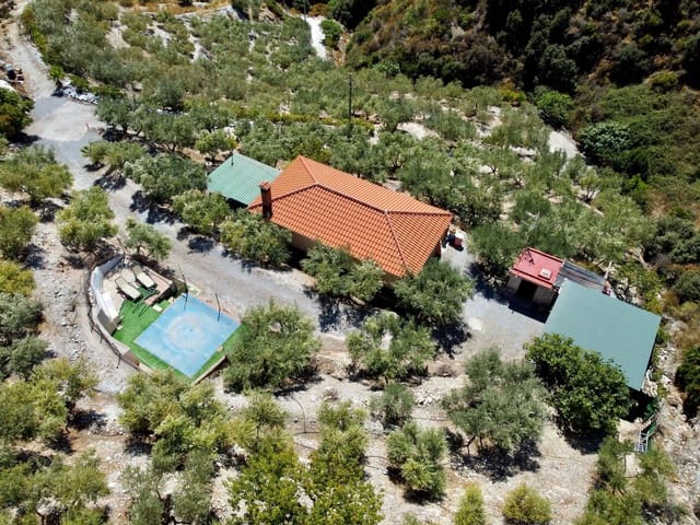 2 soveværelse Finca/Landehus til salg i Otívar med swimmingpool garage - € 214.000 (Ref: 9304868)