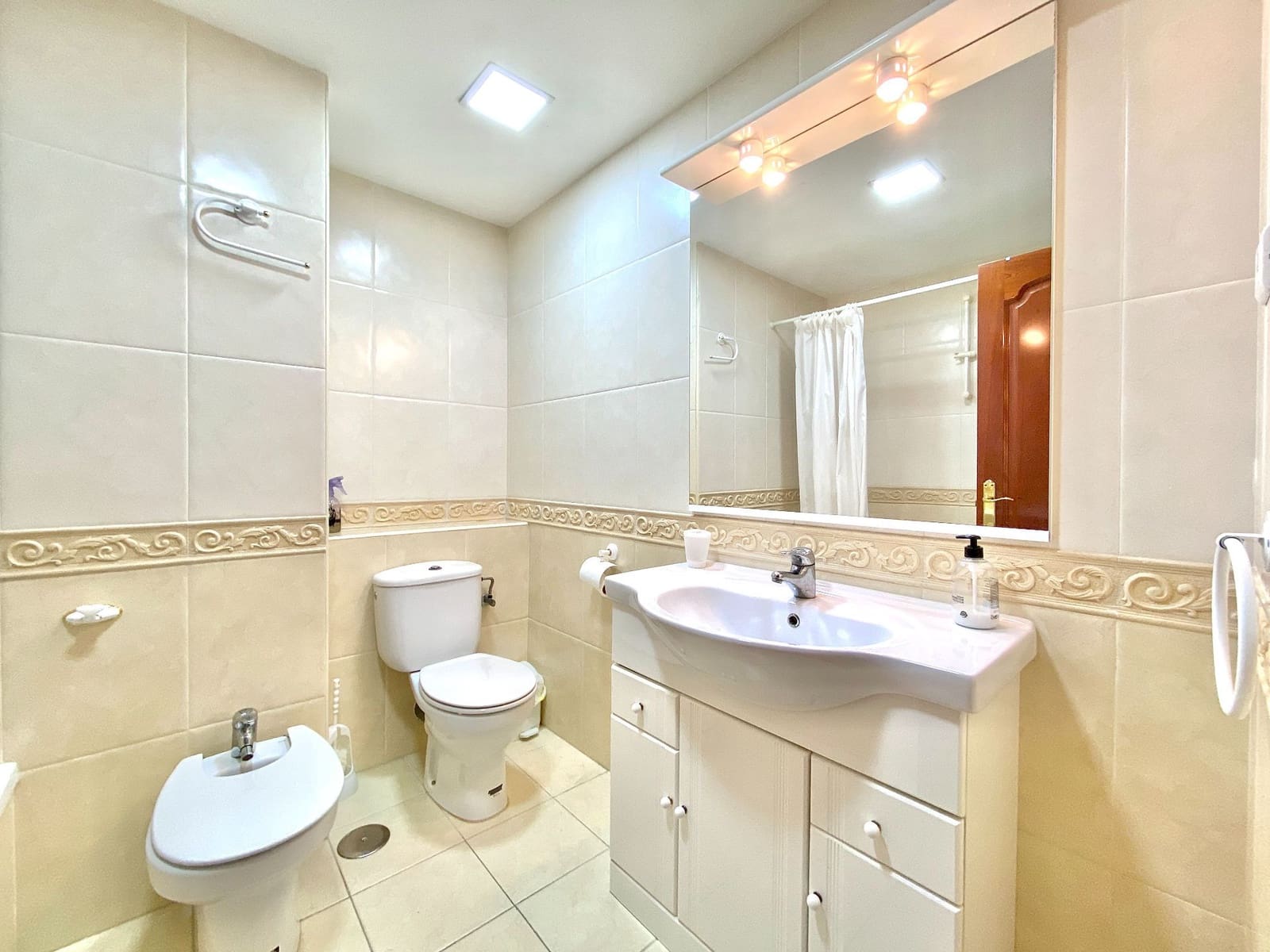 3 soveværelse Lejlighed til leje i Almunecar - € 1.300 (Ref: 9413566)