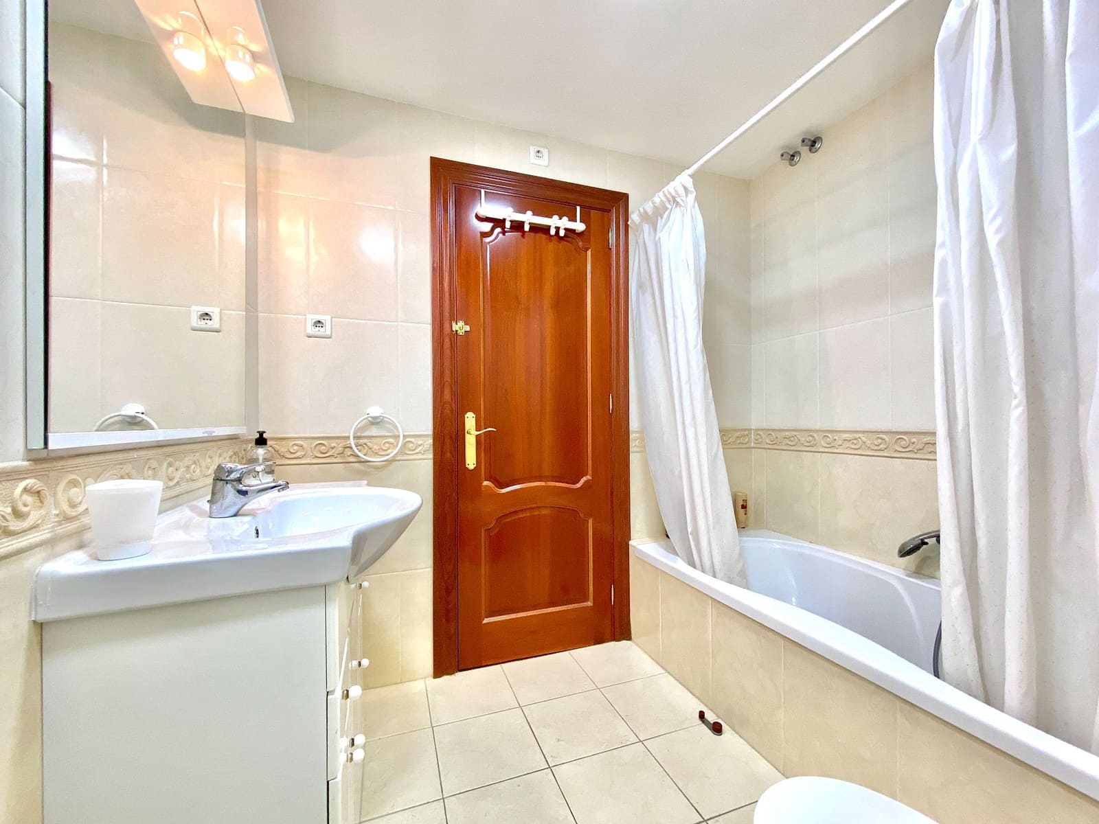 3 soveværelse Lejlighed til leje i Almunecar - € 1.300 (Ref: 9413566)