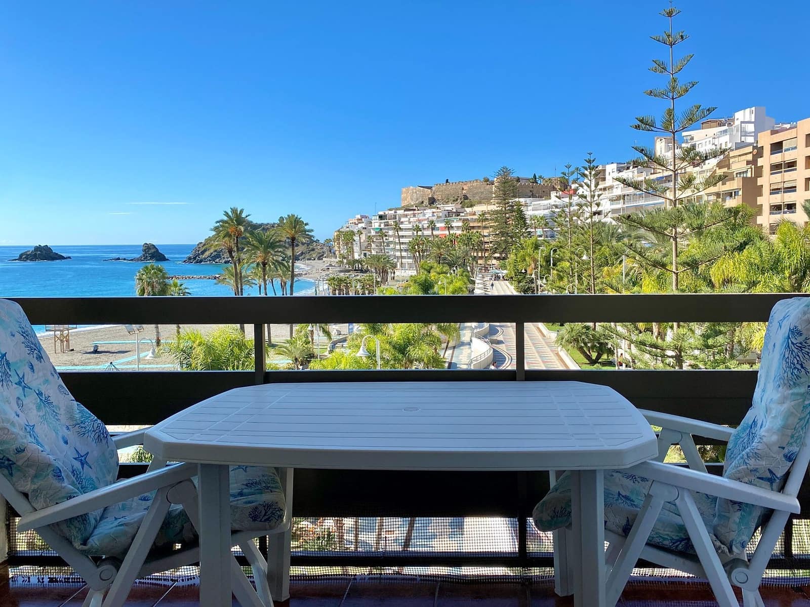 3 soveværelse Lejlighed til leje i Almunecar - € 1.300 (Ref: 9413566)