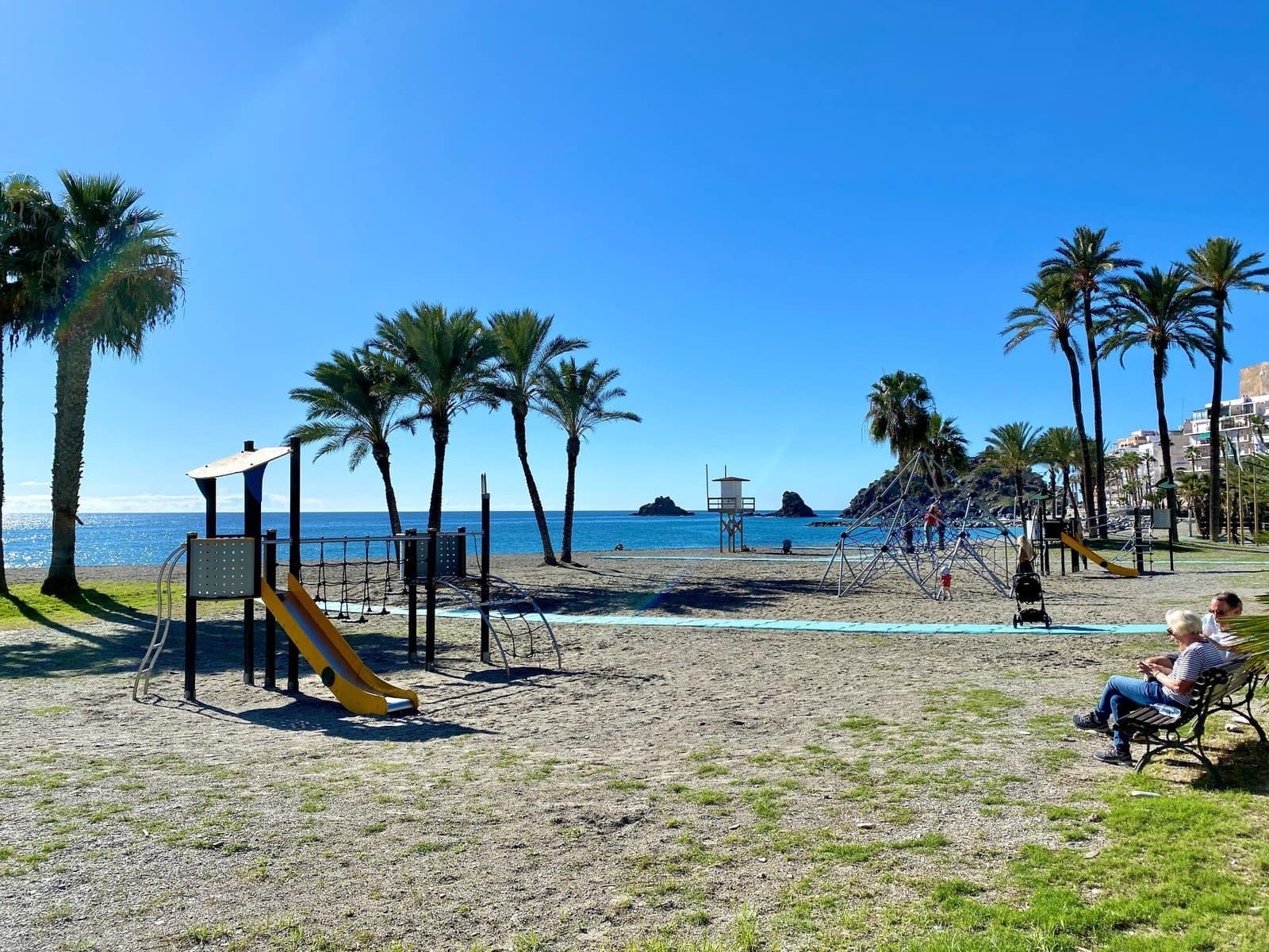 3 soveværelse Lejlighed til leje i Almunecar - € 1.300 (Ref: 9413566)