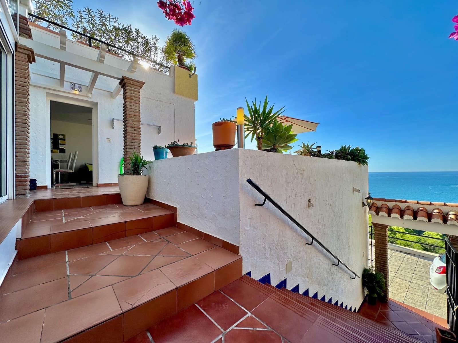 2 bedroom Semi-detached Villa for sale in Almunecar with pool garage - € 350,000 (Ref: 9488164)