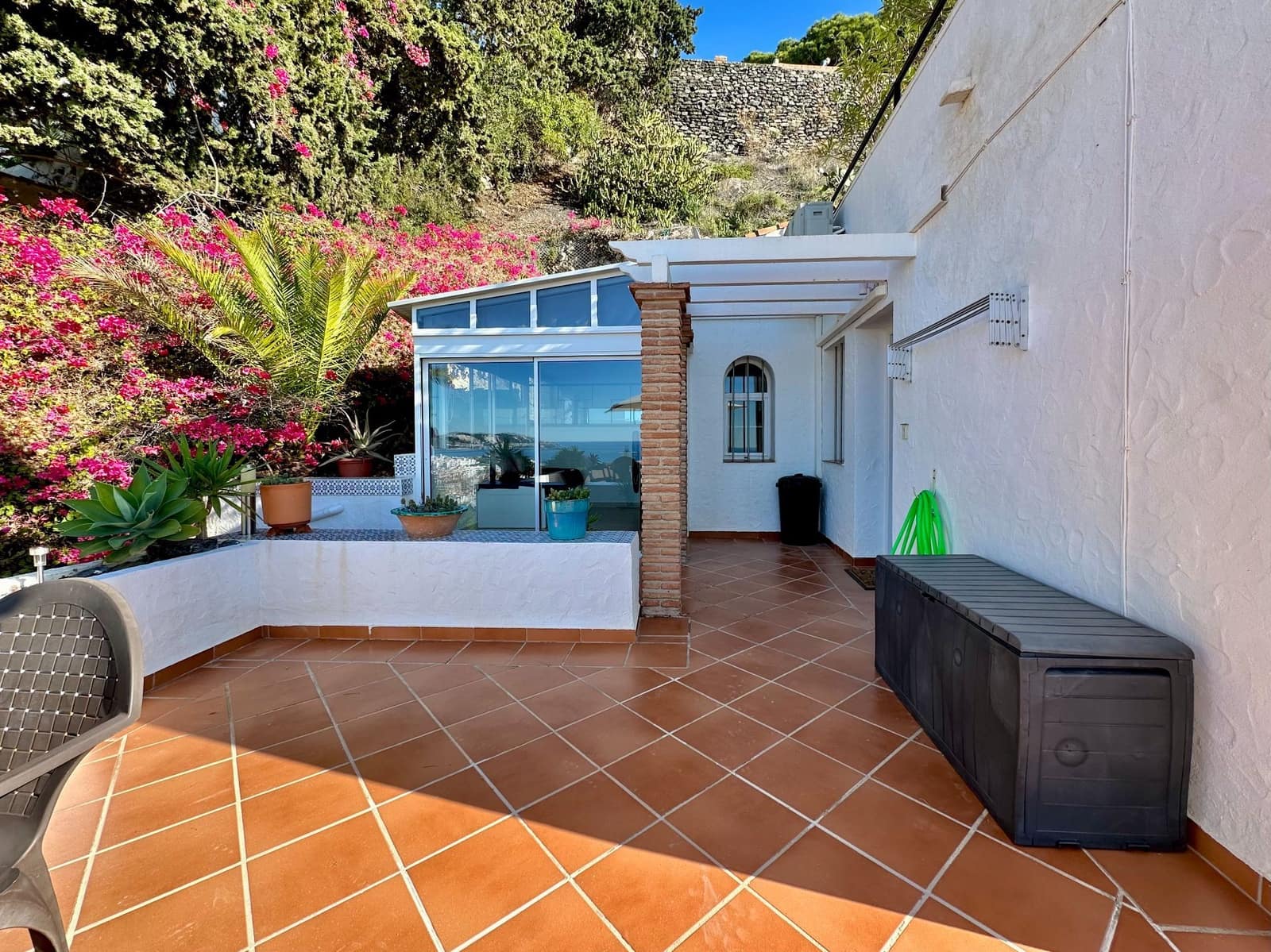 2 bedroom Semi-detached Villa for sale in Almunecar with pool garage - € 350,000 (Ref: 9488164)