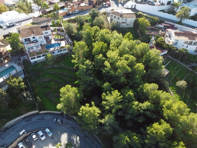 Building Plot for sale in Almuñécar - € 450,000 (Ref: 9511977)