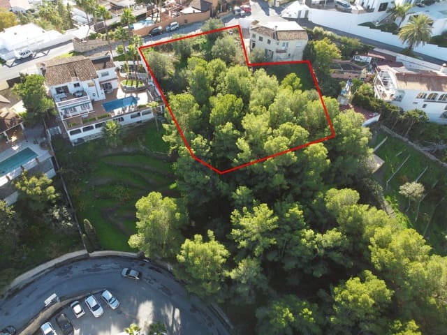 Building Plot for sale in Almuñécar - € 450,000 (Ref: 9511977)