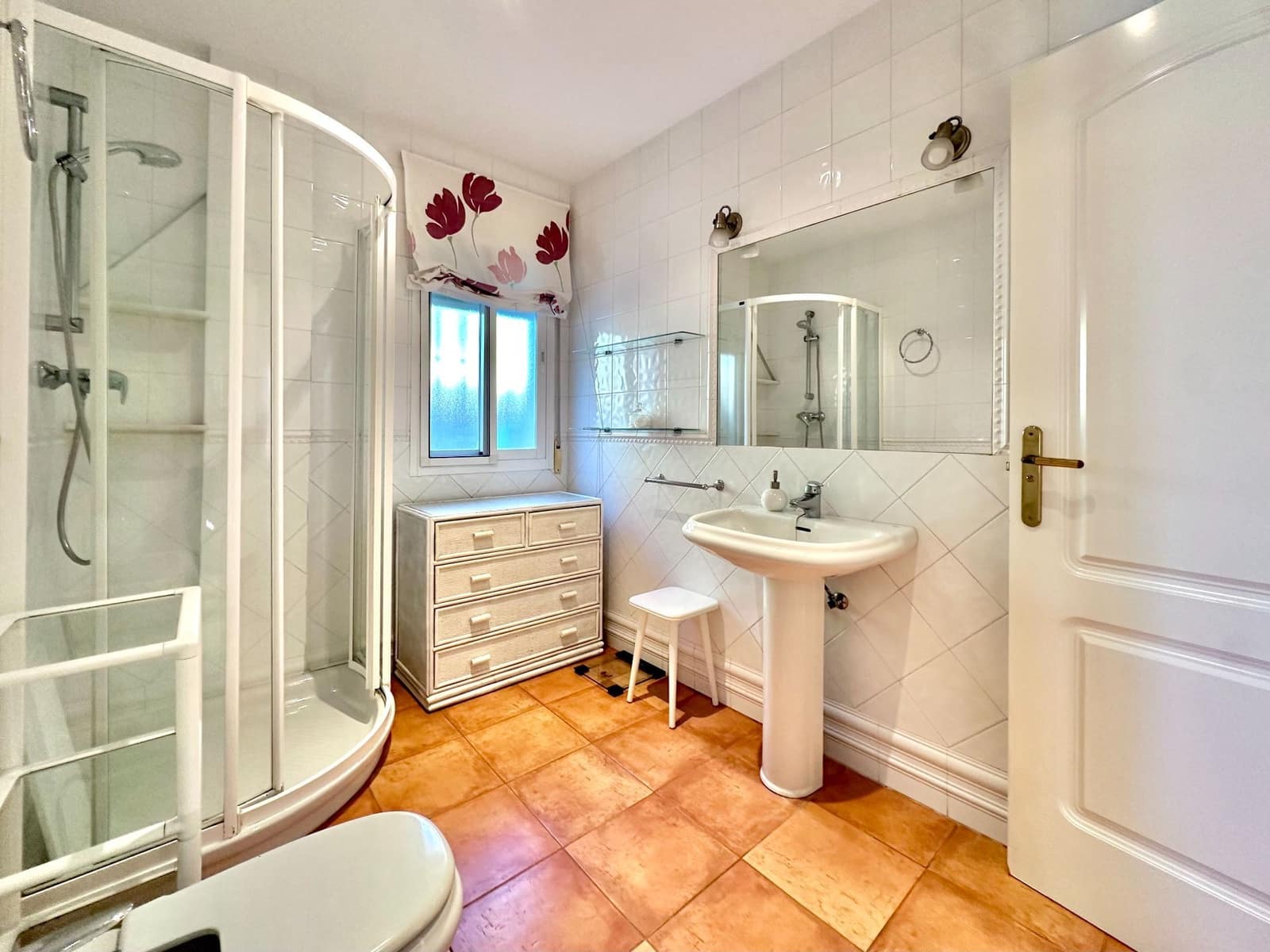 4 makuuhuone Huvila myytävänä paikassa Taramay mukana 
autotalli - 599 000 € (Ref: 9536632)