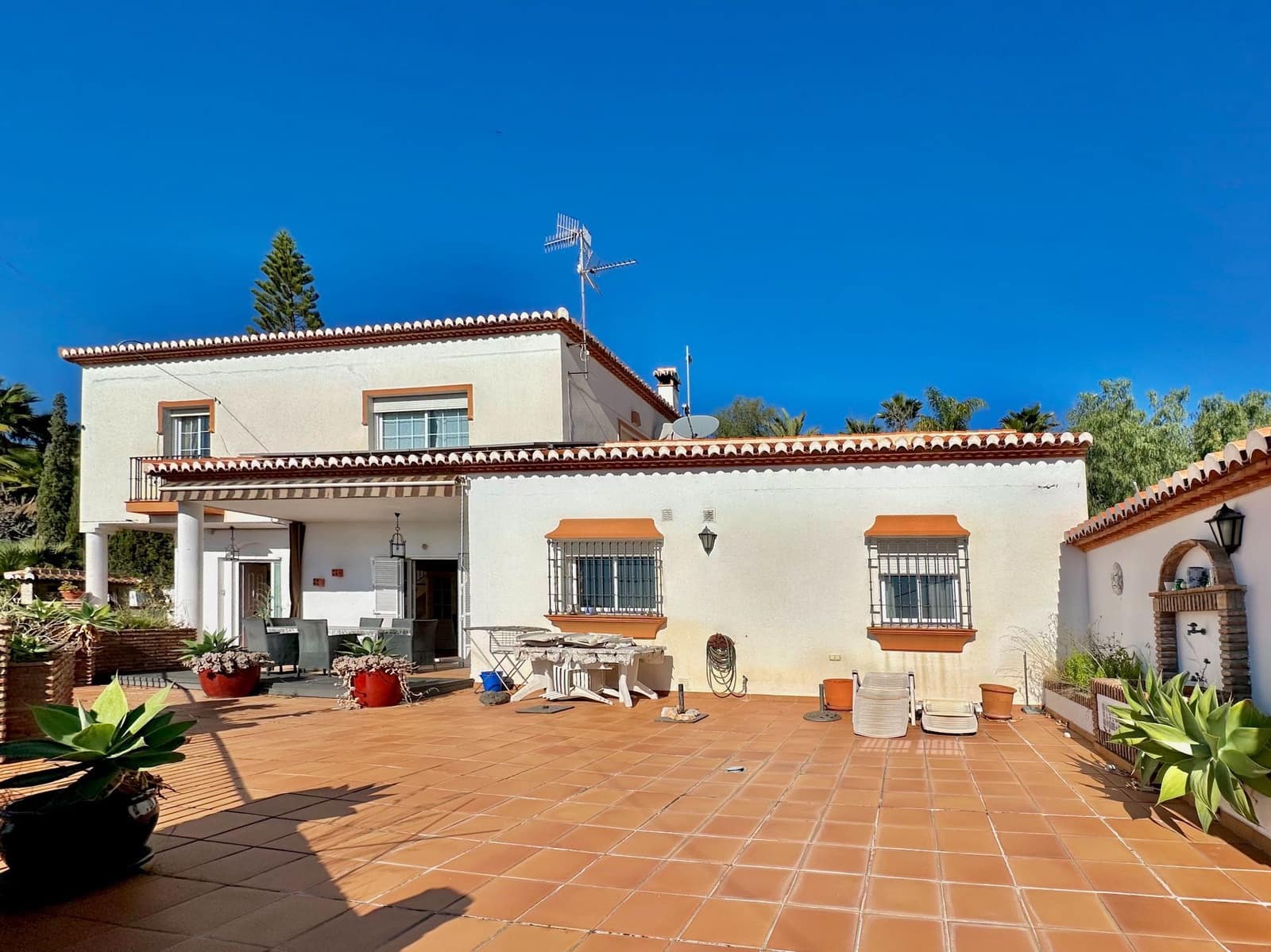 4 makuuhuone Huvila myytävänä paikassa Taramay mukana 
autotalli - 599 000 € (Ref: 9536632)