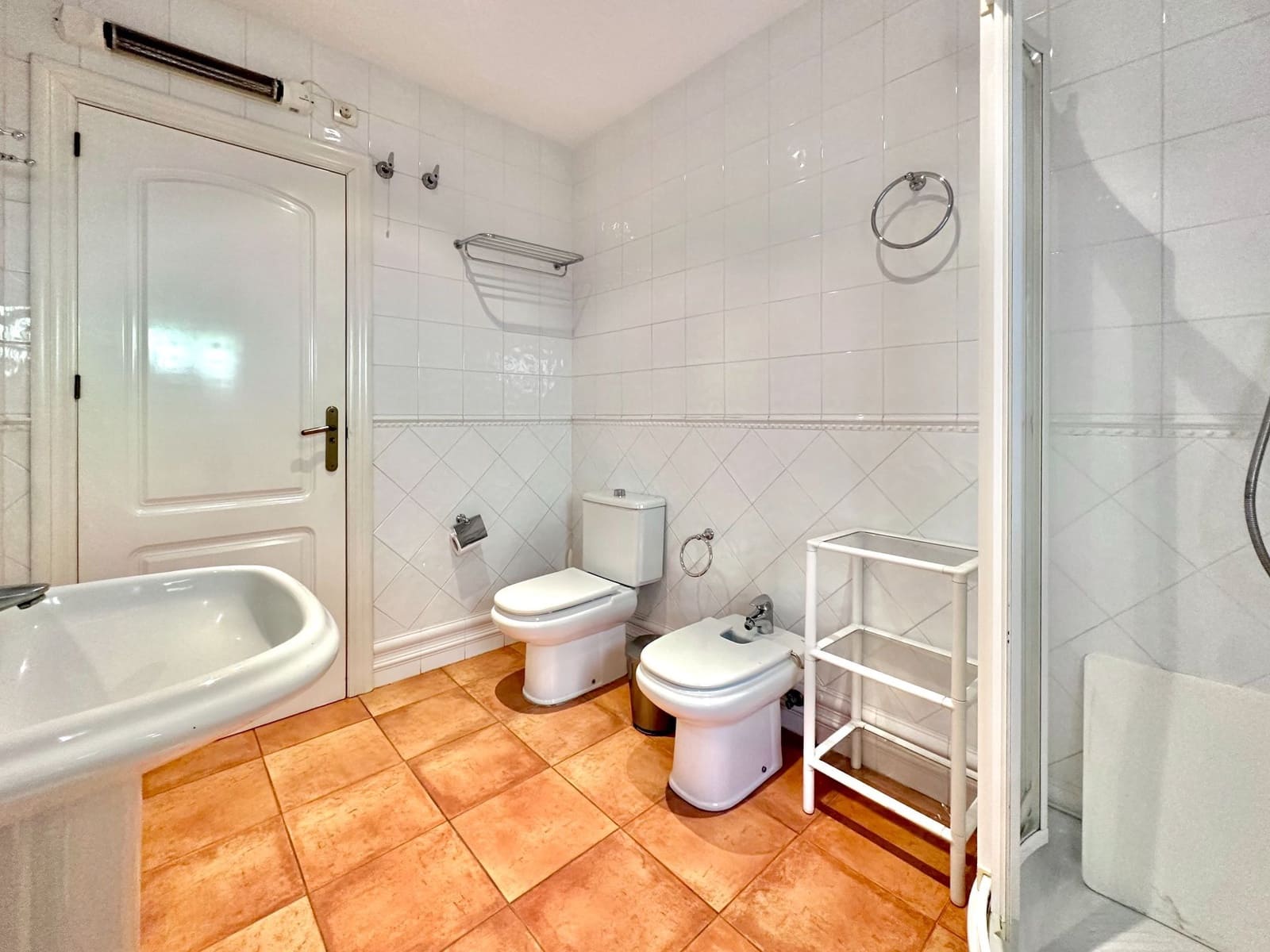 4 makuuhuone Huvila myytävänä paikassa Taramay mukana 
autotalli - 599 000 € (Ref: 9536632)