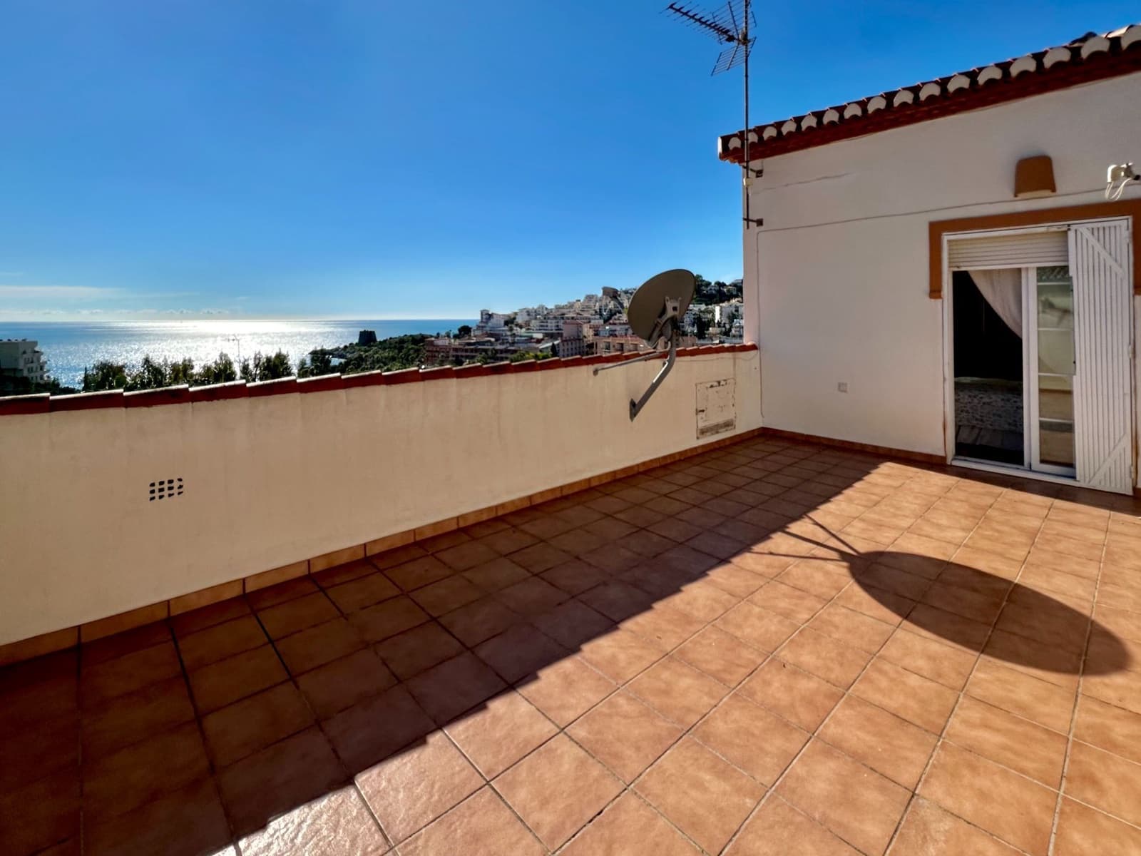 4 makuuhuone Huvila myytävänä paikassa Taramay mukana 
autotalli - 599 000 € (Ref: 9536632)