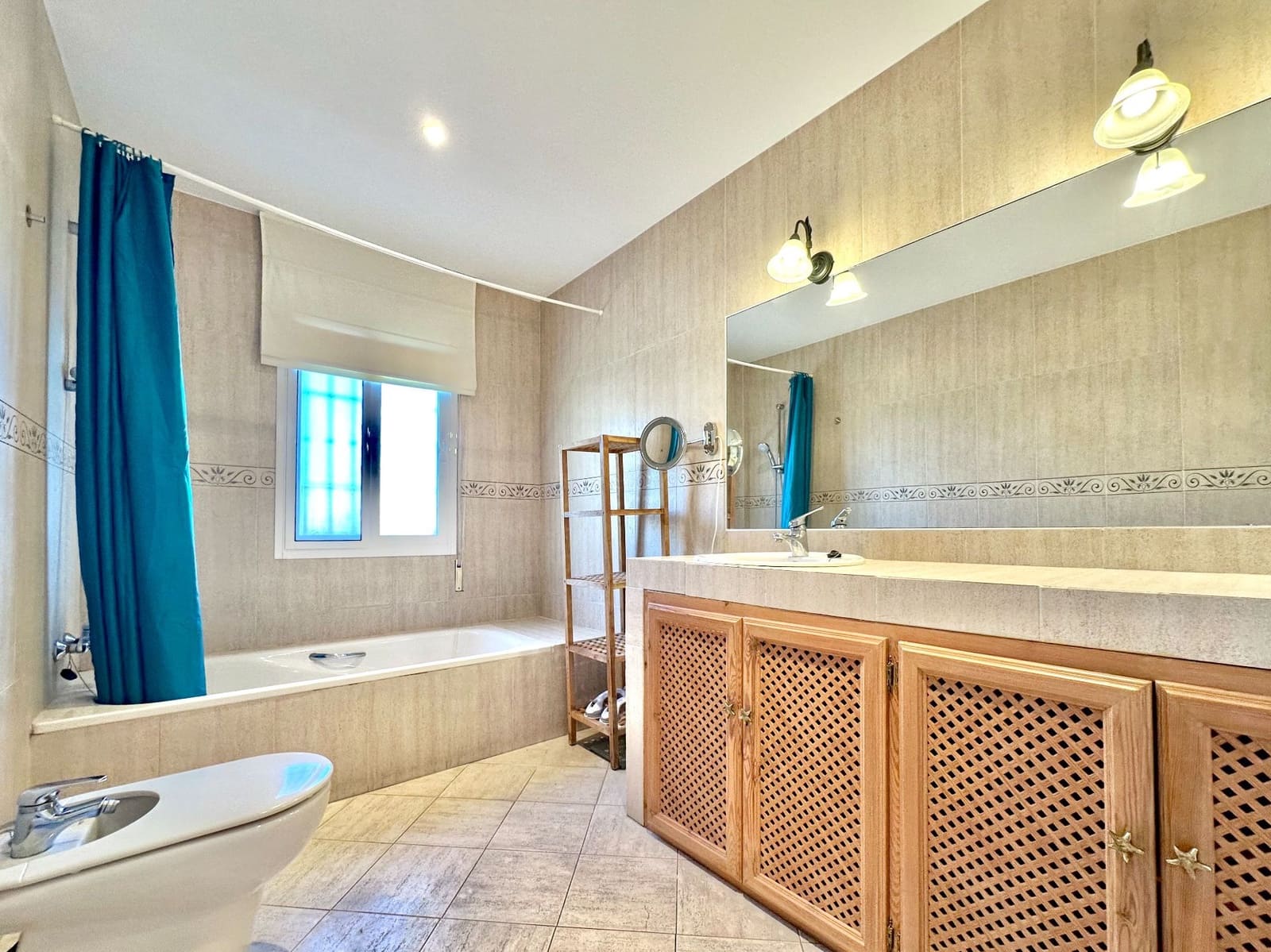 4 makuuhuone Huvila myytävänä paikassa Taramay mukana 
autotalli - 599 000 € (Ref: 9536632)