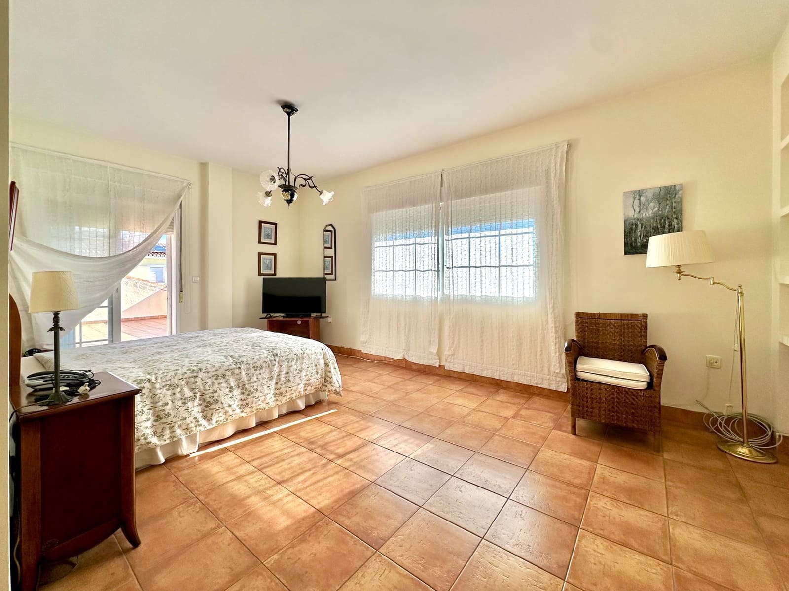 4 makuuhuone Huvila myytävänä paikassa Taramay mukana 
autotalli - 599 000 € (Ref: 9536632)