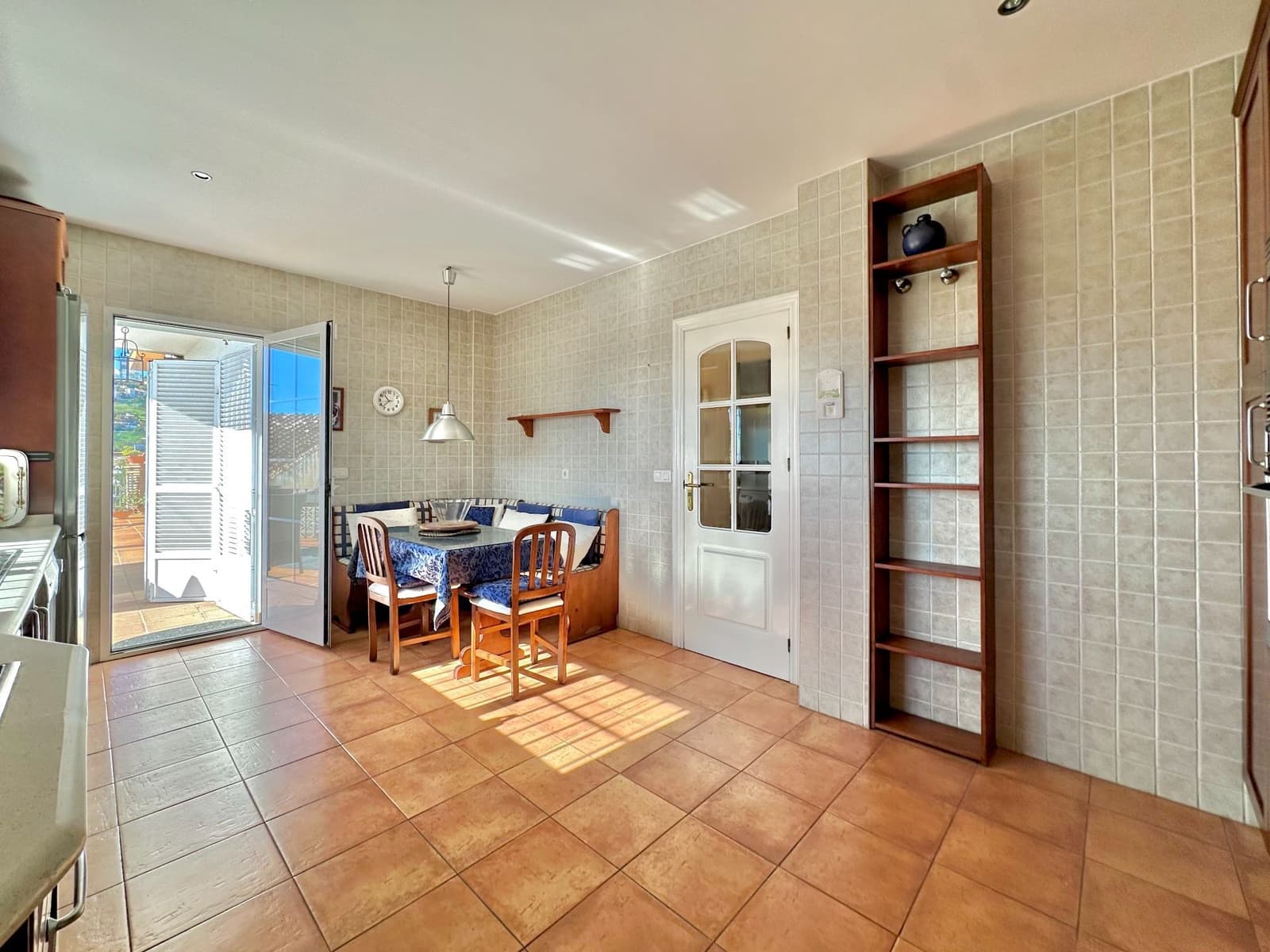 4 makuuhuone Huvila myytävänä paikassa Taramay mukana 
autotalli - 599 000 € (Ref: 9536632)