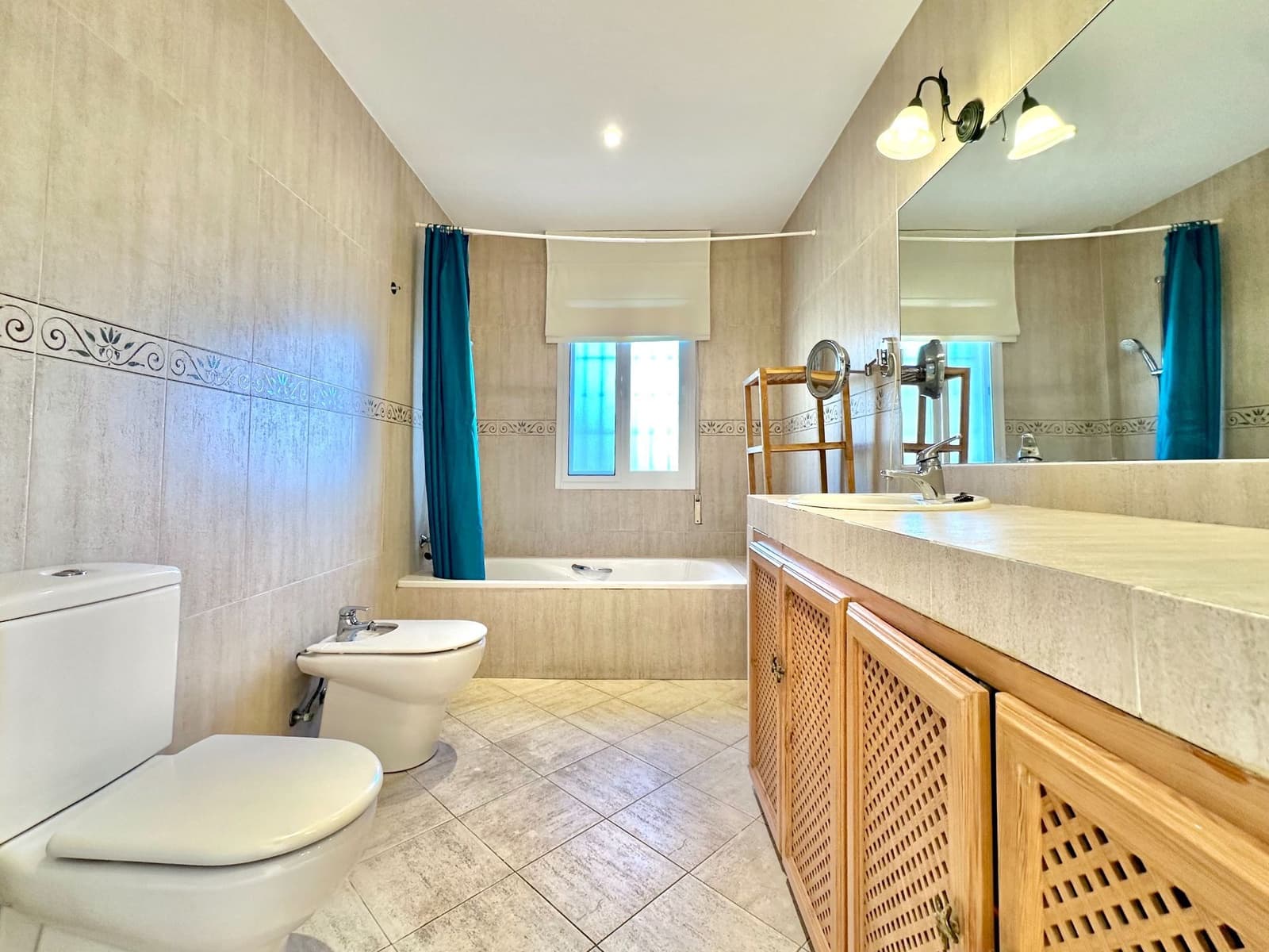 4 makuuhuone Huvila myytävänä paikassa Taramay mukana 
autotalli - 599 000 € (Ref: 9536632)